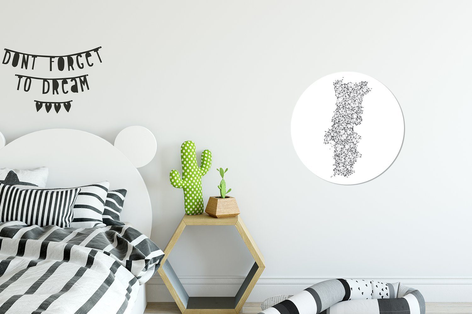 MuchoWow Wandsticker Schwarz-weiße Illustration Wohnzimmer für von Kinderzimmer, Tapetenkreis Tapetenaufkleber, Rund, (1 St), Portugal