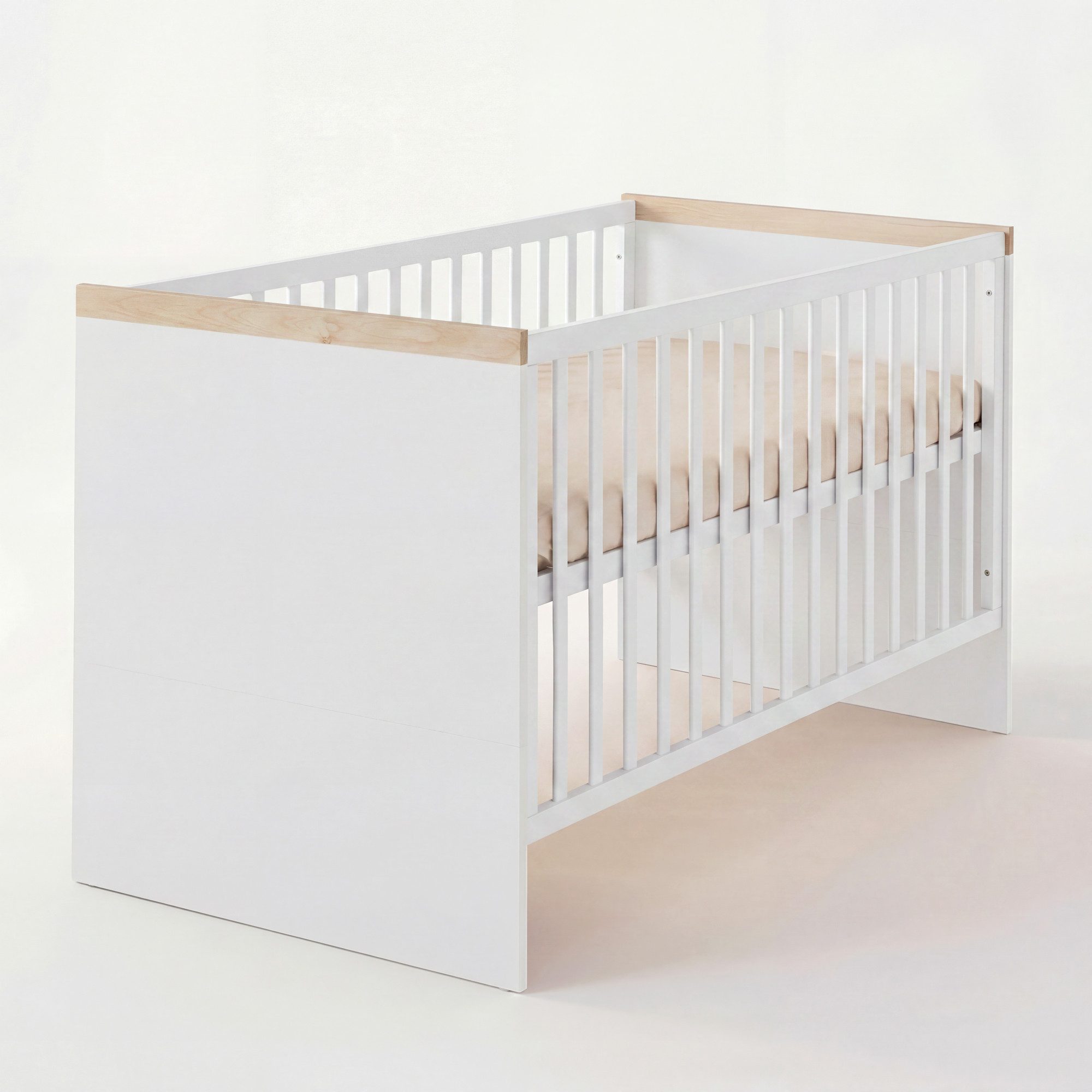 roba® Babybett Jimmy 70 x 140 cm Liegefläche - aus Holz - Made in Europe, Blauer Engel - 3- fach Höhenverstellbar - Umbaubar - 3 Schlupfsprossen