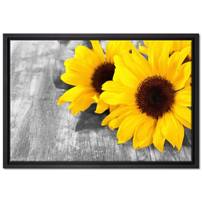Pixxprint Leinwandbild schöne Sonnenblumen auf Holztisch Wanddekoration (1 St) Leinwandbild fertig bespannt in einem Schattenfugen-Bilderrahmen gefasst inkl. Zackenaufhänger