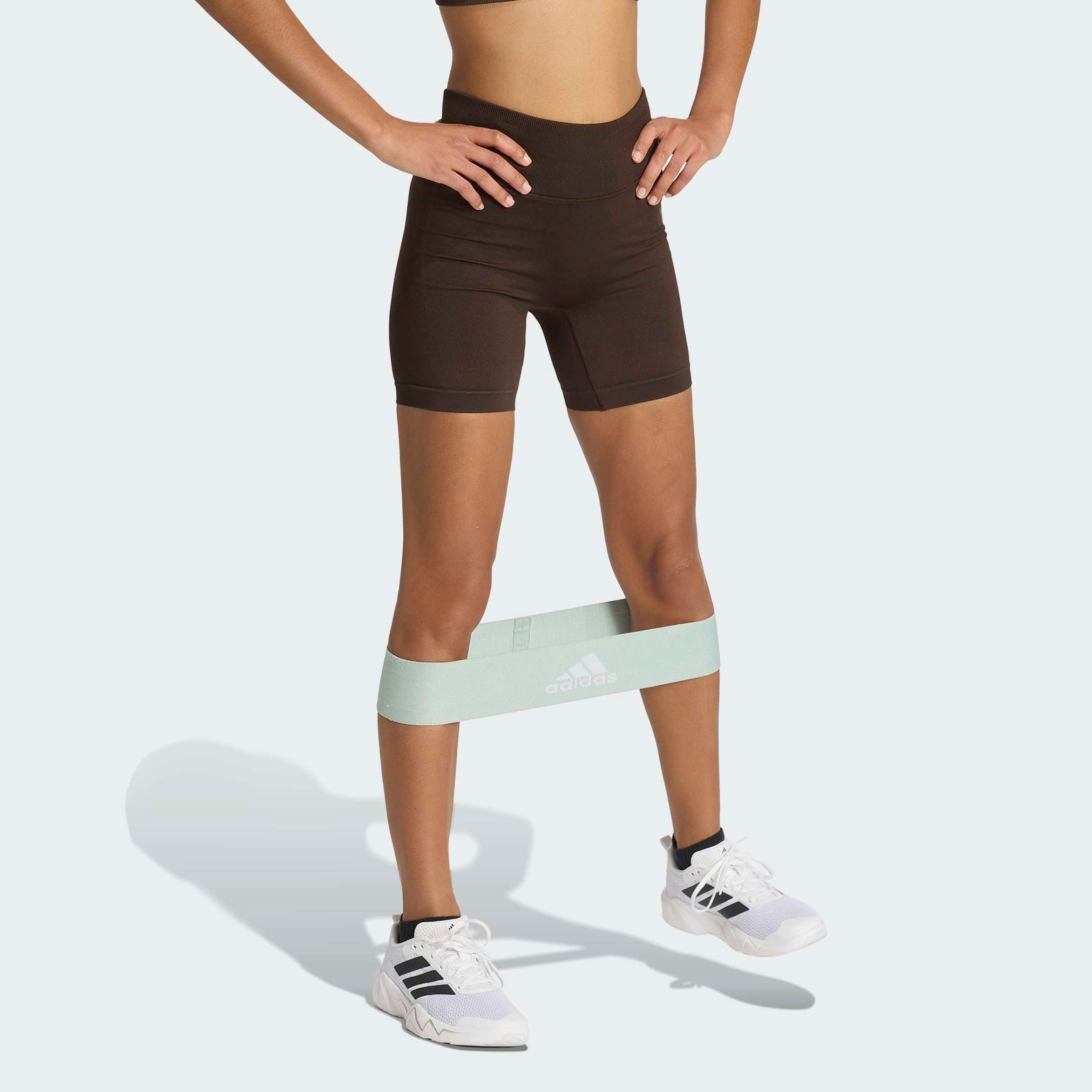 adidas Performance Shorts WE SCRUNCH SHO für Fitness und Sportmode, sportlicher Stil, eng anliegende Passform