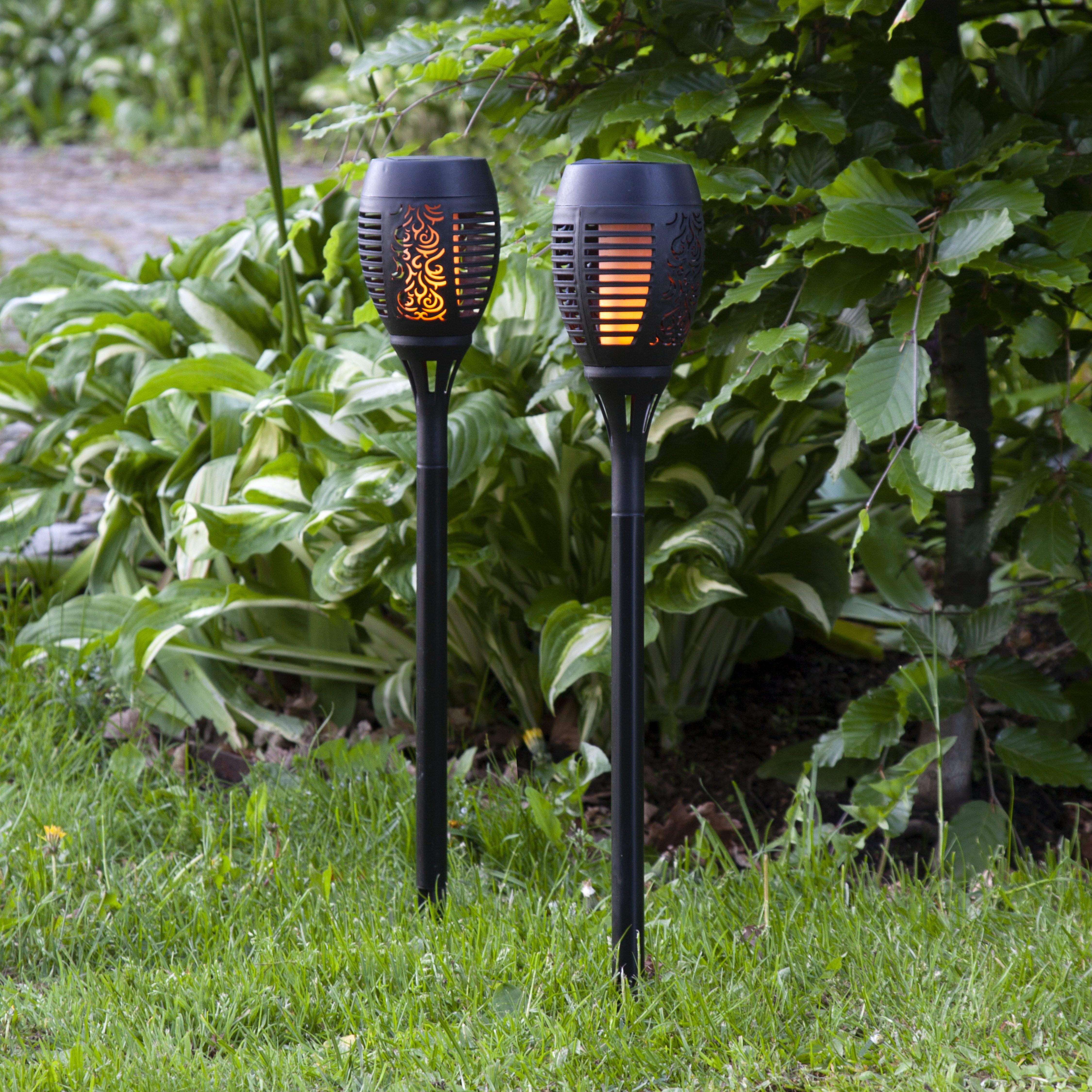 STAR TRADING LED Solarleuchte Solar-Fackel, Tageslichtsensor, LED fest integriert, Extra-Warmweiß, 2er-Set, Flammen-Effekt, je 36 Lichtpunkte, Dämmerungssensor