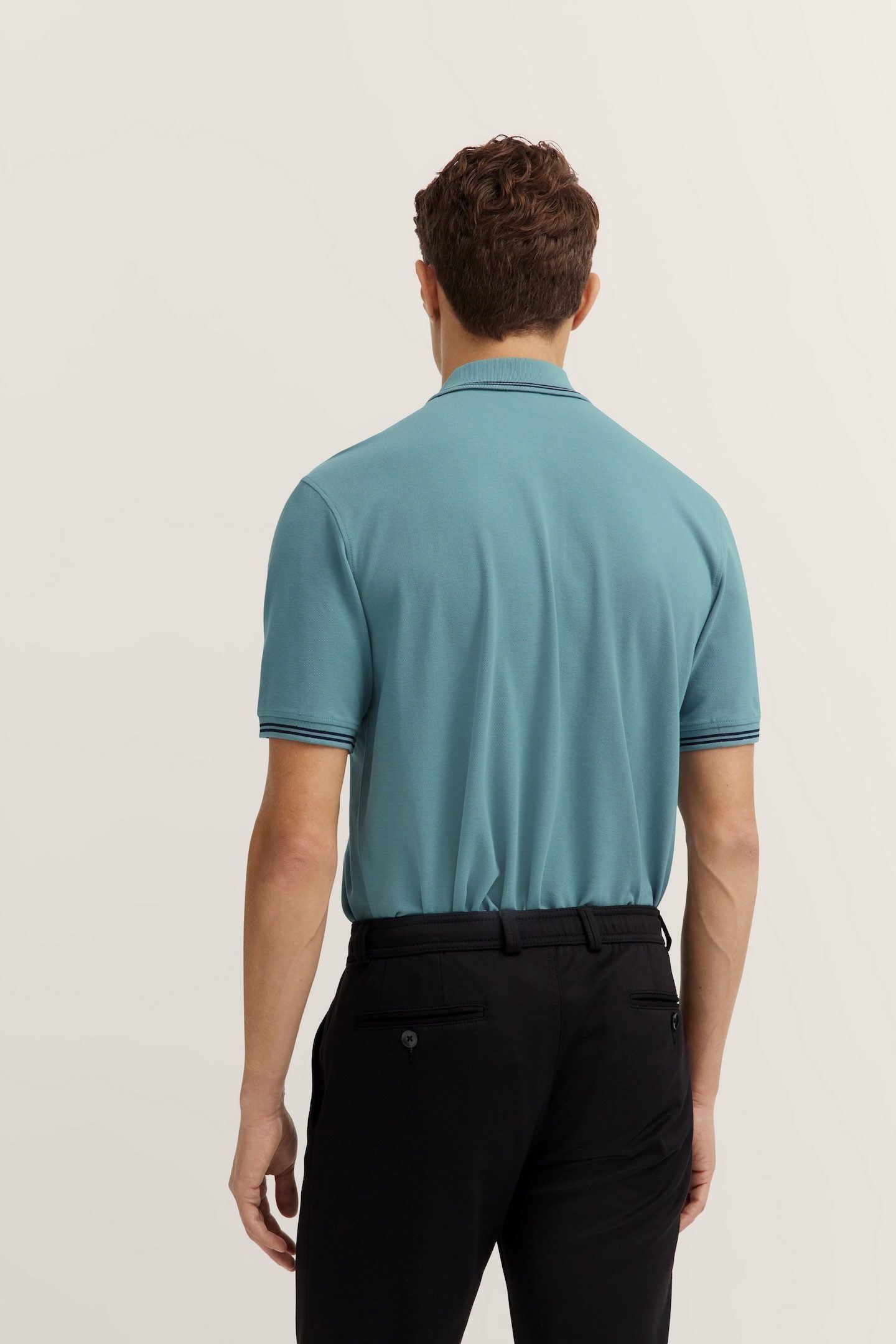 bugatti Poloshirt mit Kontraststreifen und Bruststickerei