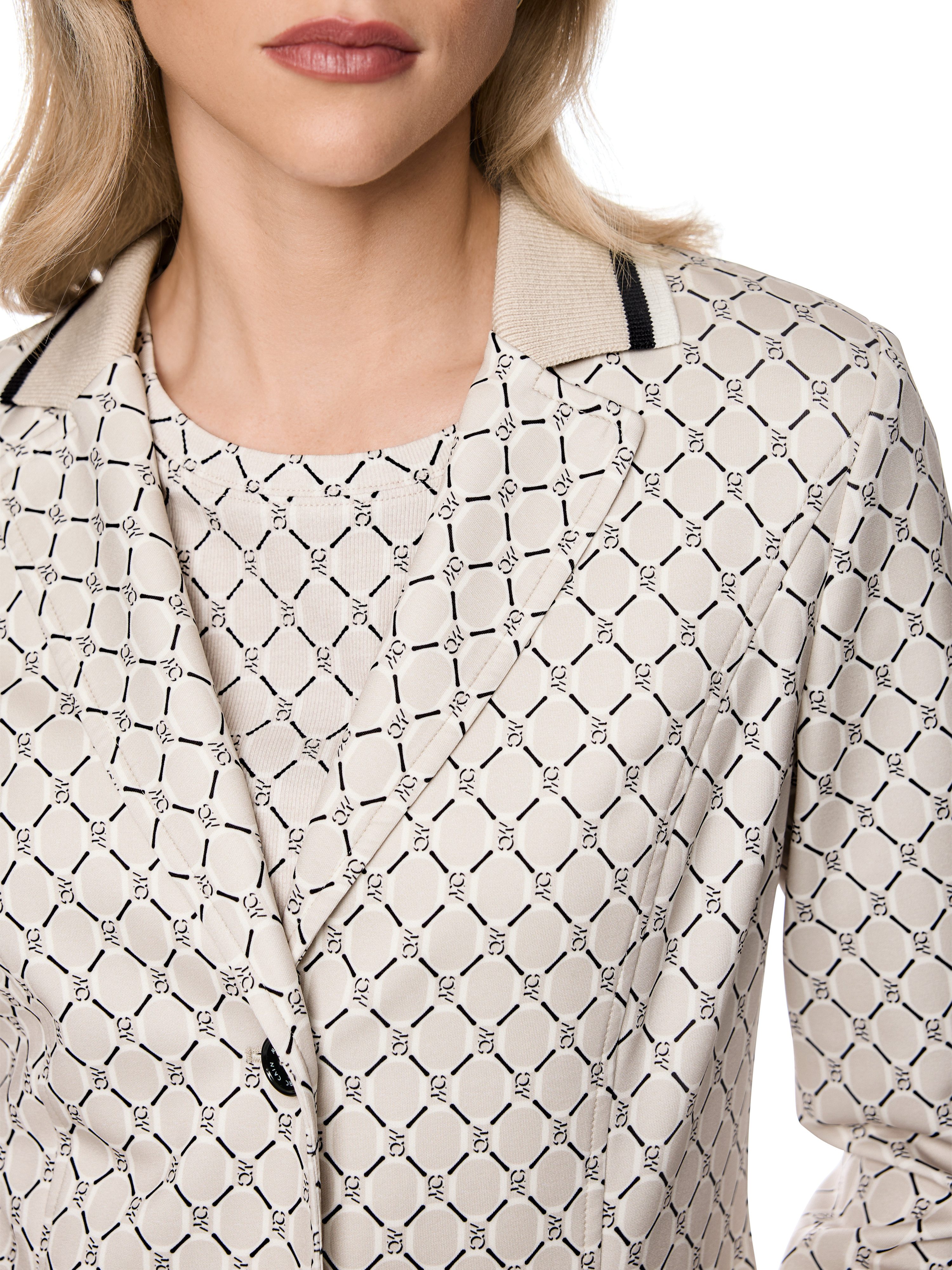 Marc Cain Kurzblazer Golden Hour Premium Damenmode Bedruckt, aus Scubajersey