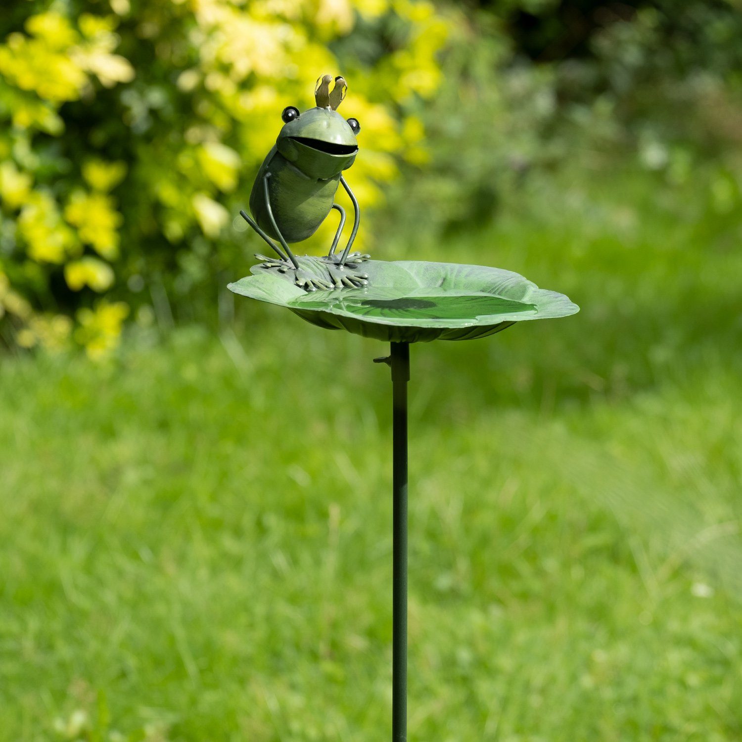 Moritz Froschkönig Gartenstab Gartedekoration Metall Vogeltränke Gartenstecker Gartenfigur Erdspieß Dekostab