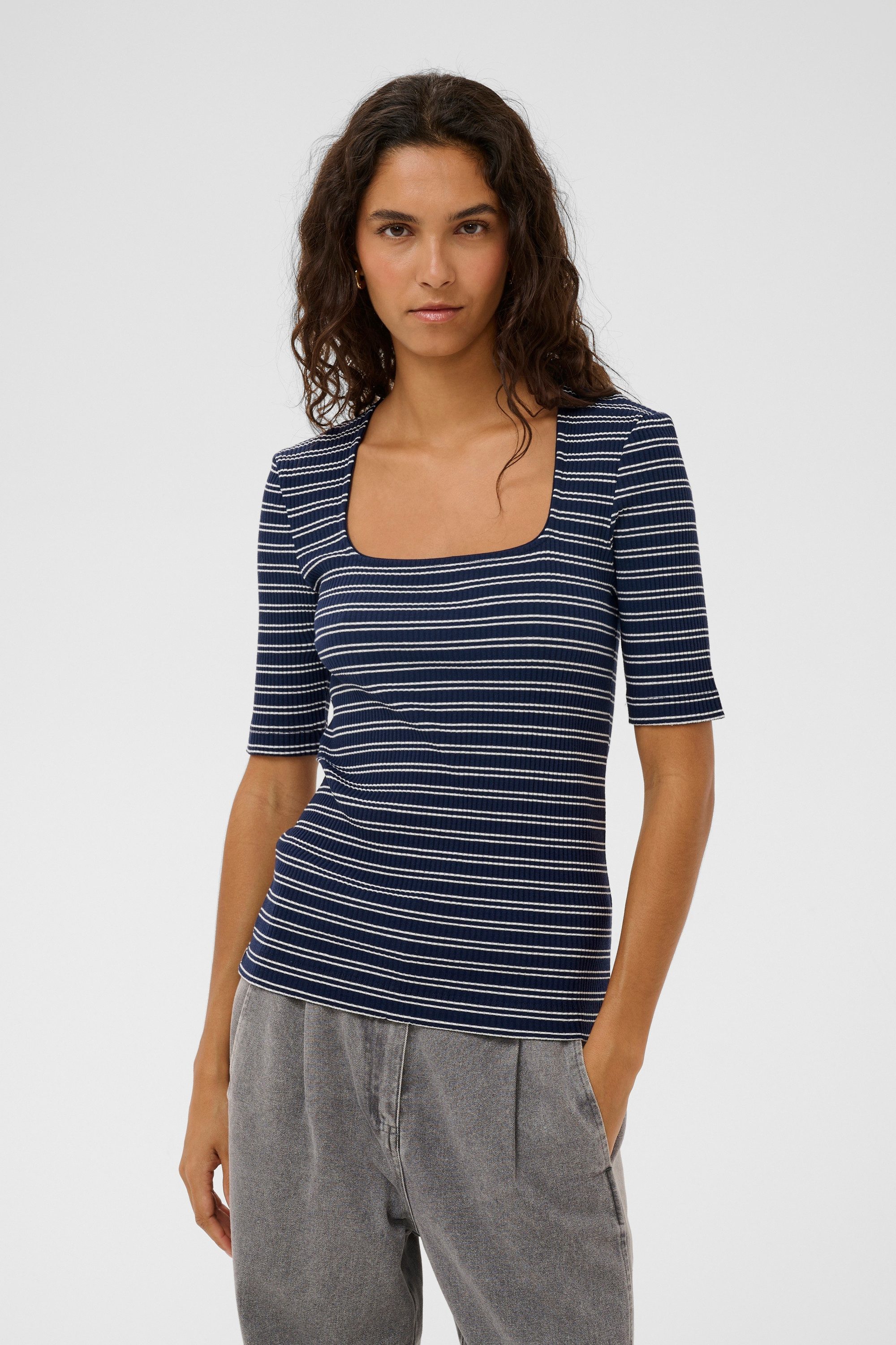 SOAKED IN LUXURY T-Shirt T-shirt SLSimone