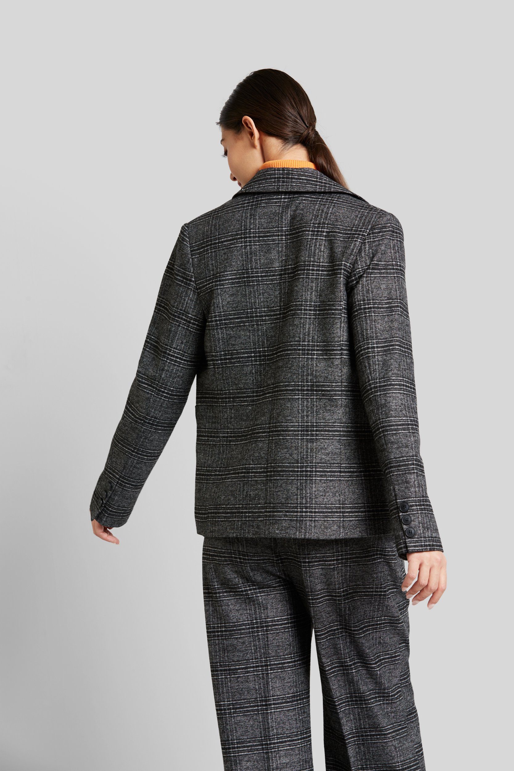 bugatti Kurzblazer mit viel Bewegungsfreiheit