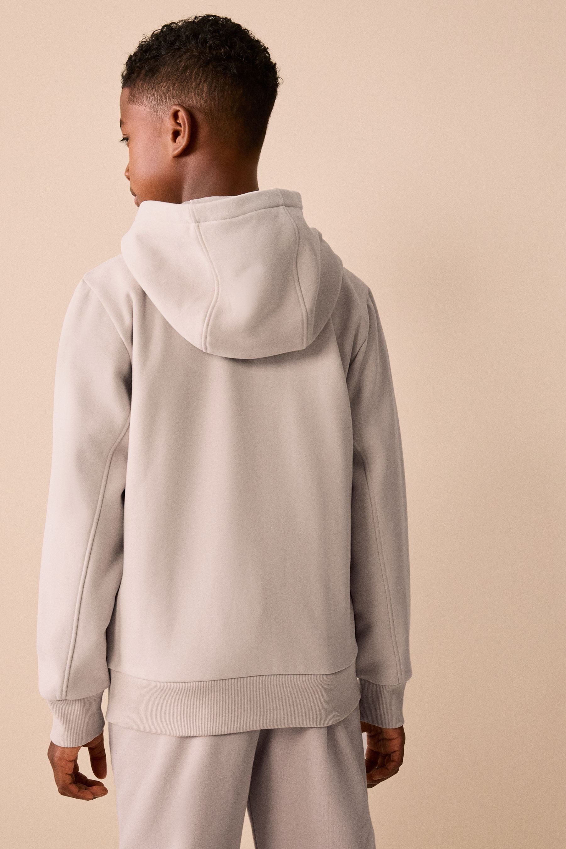 Next Hoodie Kapuzenjacke mit Reißverschluss und Hirsch (1-tlg)