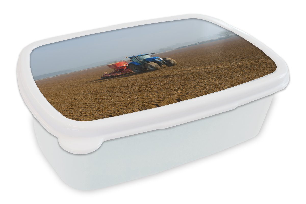 MuchoWow Lunchbox Traktor - Blau - Nebel, Kunststoff, (2-tlg), Brotbox für Kinder und Erwachsene, Brotdose, für Jungs und Mädchen weiß