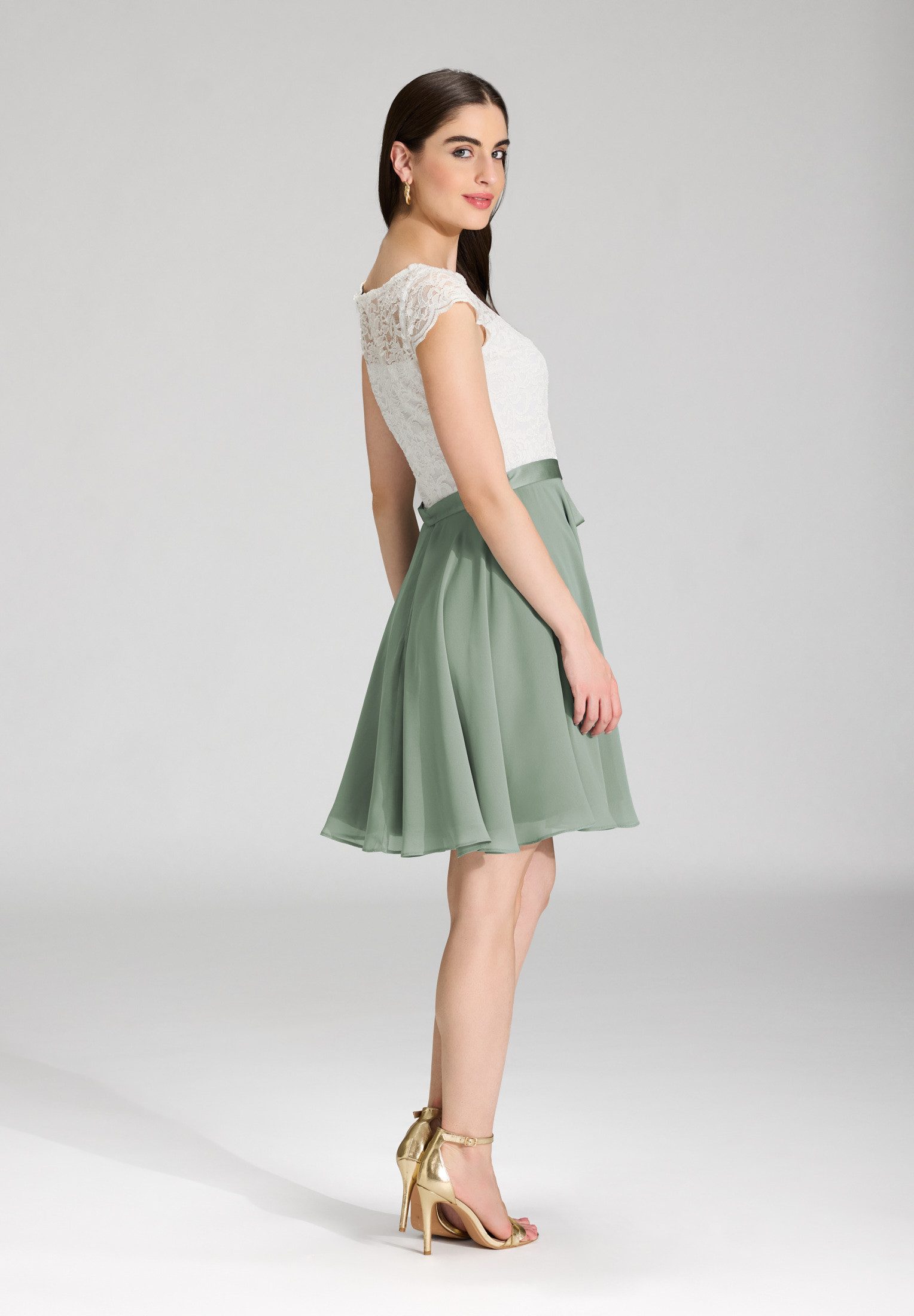 SWING Cocktailkleid Taillierte Passform mit ausgestelltem günstig online kaufen