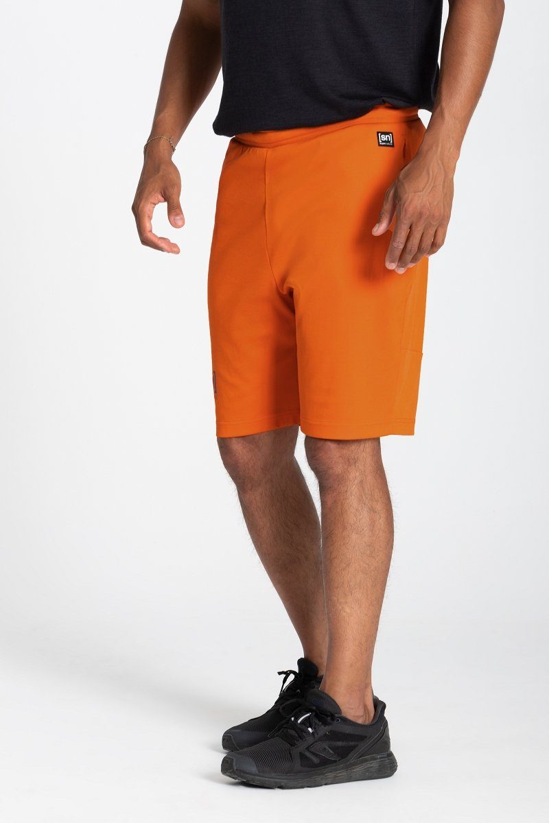 SUPER.NATURAL Shorts Merino Shorts M MOVEMENT SHORTS optimaler Merino-Materialmix Golden Poppy | Shorts
