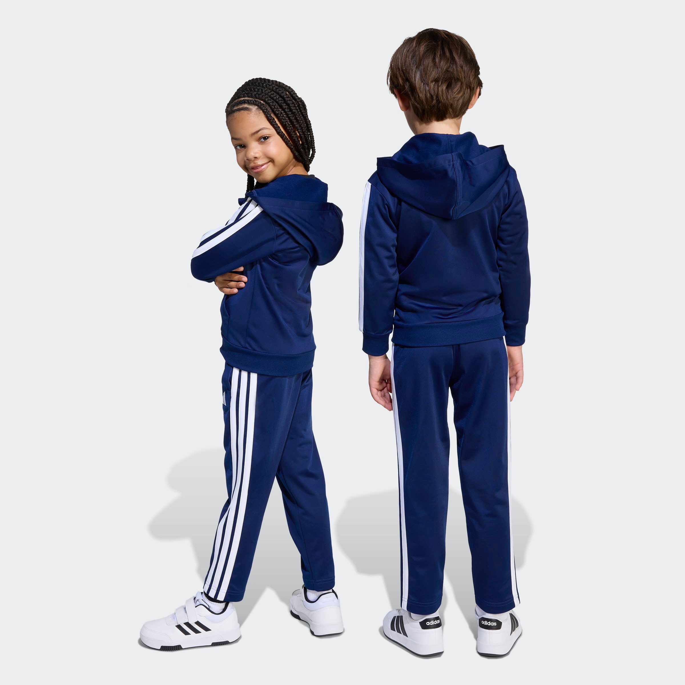 adidas Sportswear Trainingsanzug ESSENTIALS KIDS (2-tlg), mit 3-Streifen, aus weichem Trikotstoff, mit CLIMACOOL Technologie