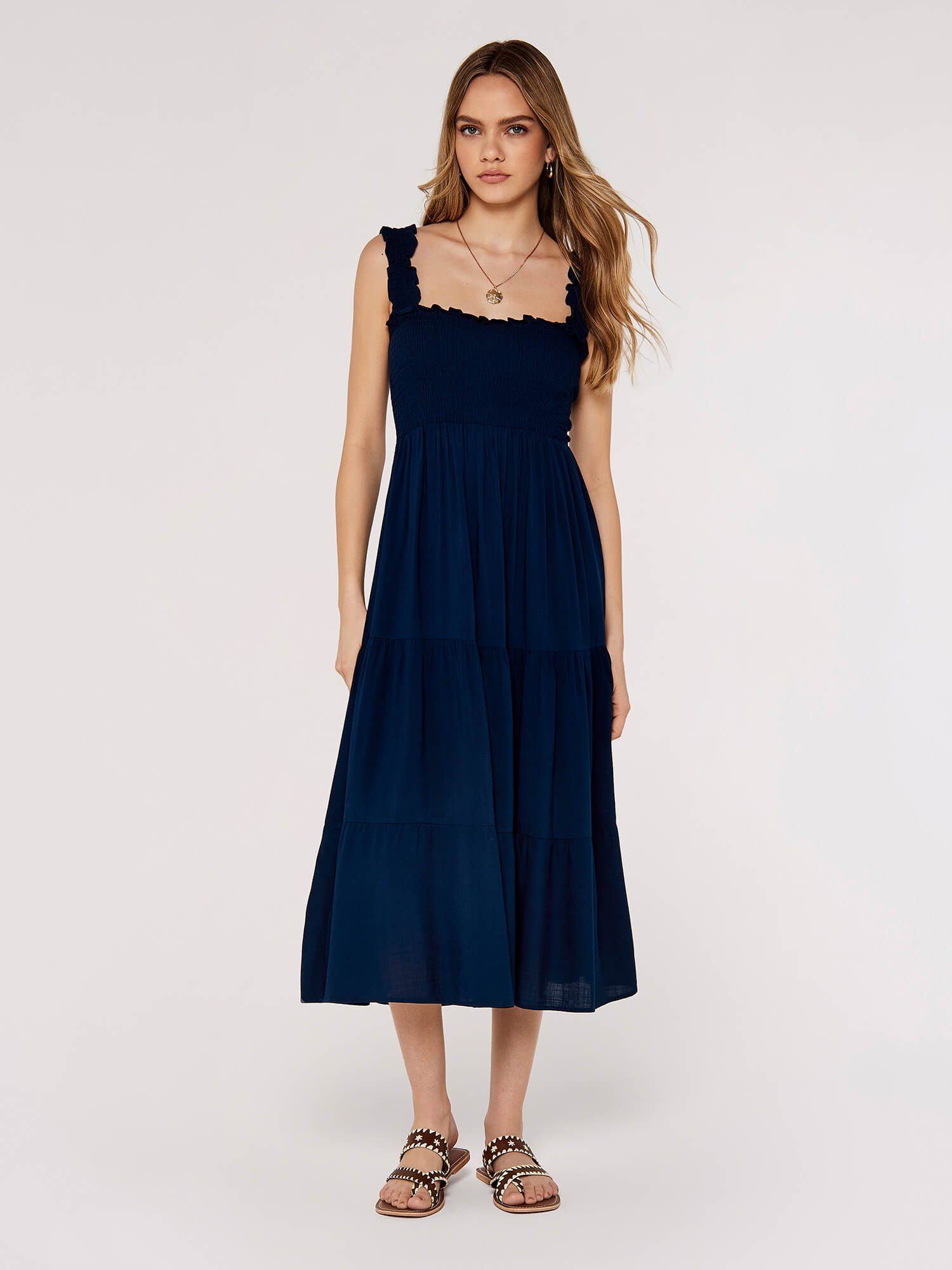 Apricot Midikleid Leichtes Sommerkleid (1-tlg) mit Smockdetails günstig online kaufen