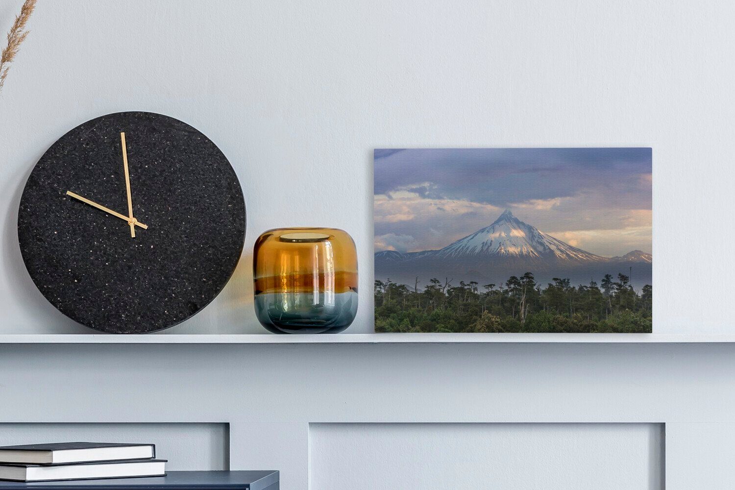OneMillionCanvasses® Leinwandbild Blick auf den Leinwandbilder, 30x20 im Puyehue-Nationalpark Südamerika, Vulkan (1 in Wandbild cm Aufhängefertig, Wanddeko, St)