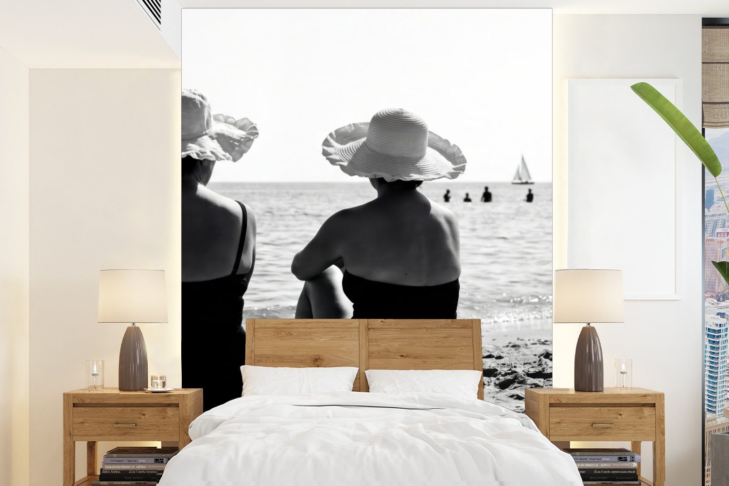 MuchoWow Fototapete Frauen - Sonnenhut - Strand - Schwarz - Weiß, Matt, bedruckt, Wallpaper für Wohnzimmer, Schlafzimmer, Vinyl Tapete, 165x220 cm