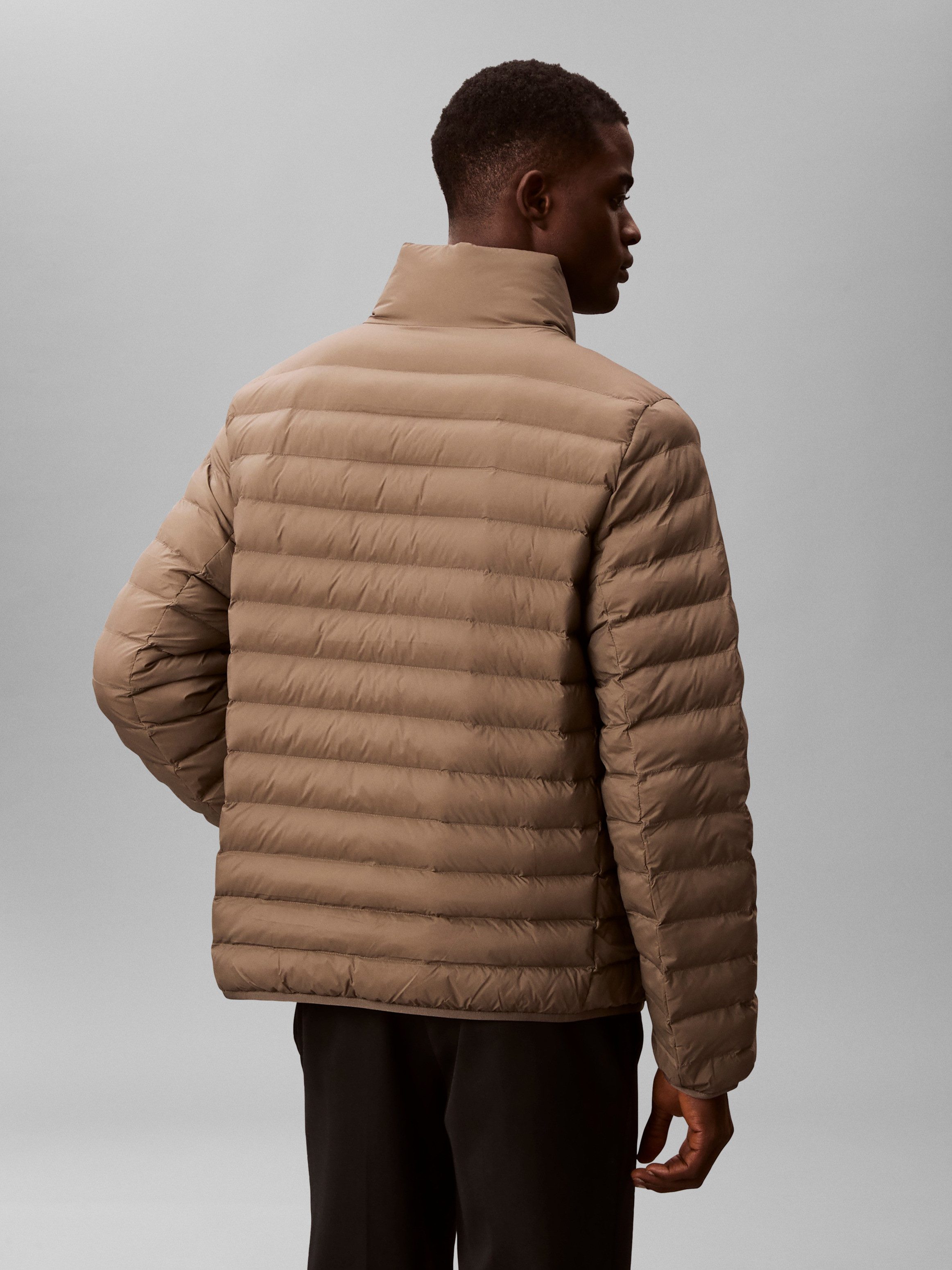 Calvin Klein Steppjacke Mit Rundhalsausschnitt günstig online kaufen