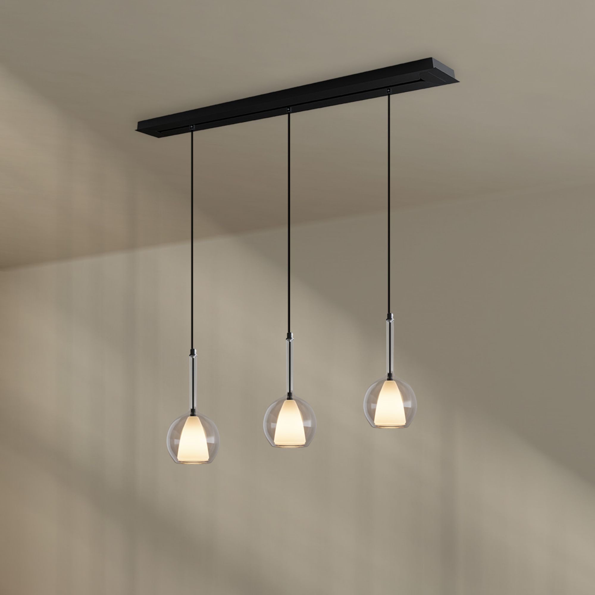 s.luce Pendelleuchte Belluna Esstisch Pendelleuchte 3-fl. 120cm Baldachin Klar