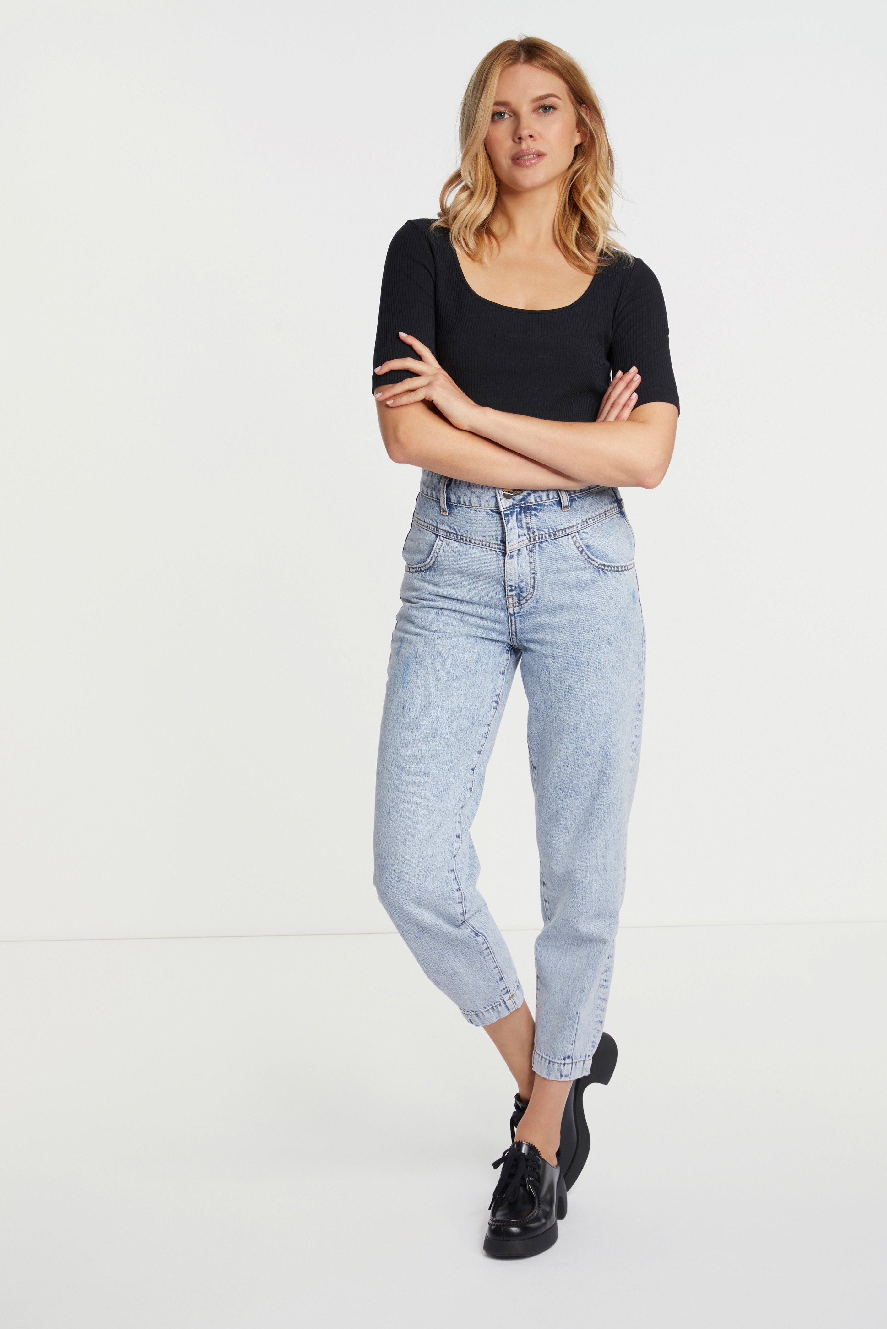 RICHROYAL Rundhalsshirt tiefer Rundhals, Basic günstig online kaufen