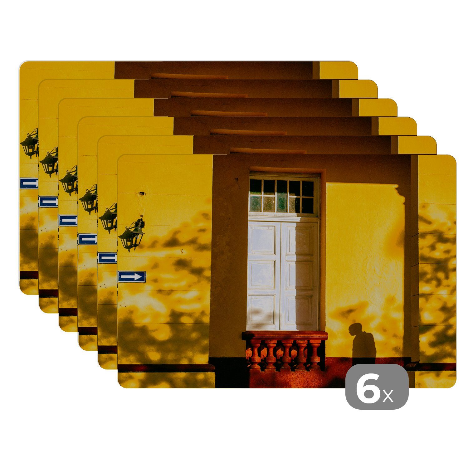 Platzset, Tür - Gelb - Architektur - Schatten, MuchoWow, (6-St), Platzset, Platzdecken, Platzmatte, Tischmatten, Schmutzabweisend