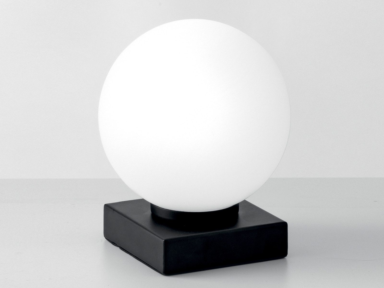 Luce Ambiente Design LED Nachttischlampe mit Glas-Kugel Lampenschirm Höhe 17,5cm, Dimmfunktion, LED wechselbar, Warmweiß, klein-e Retro Tisch-Lampe inkl. LED Leuchtmittel mit 3 Stufen Dimmer
