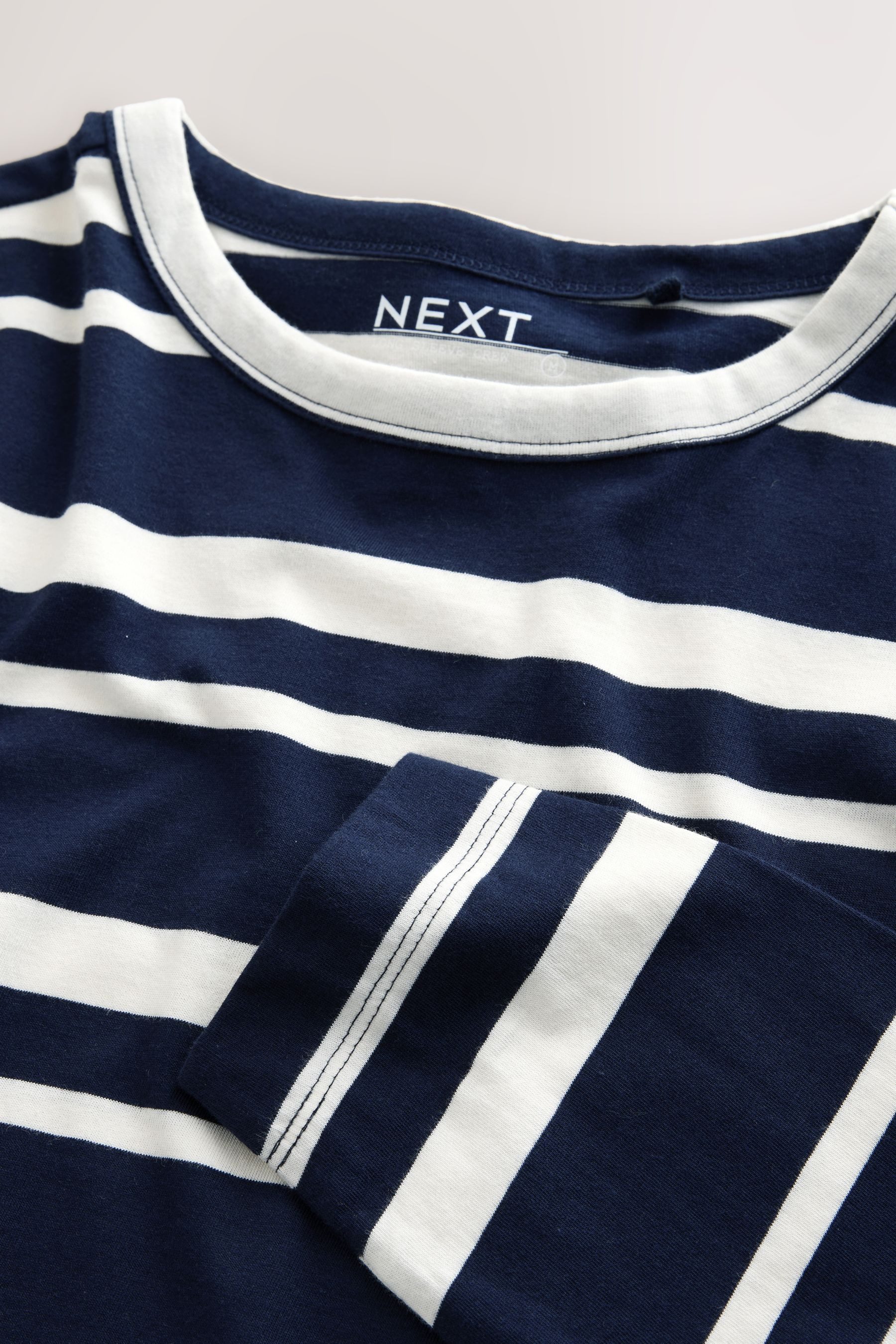 Next Blusenshirt Langärmeliges Rundhalsoberteil aus 100 % Baumwolle (1-tlg) günstig online kaufen