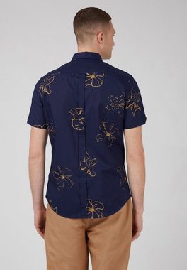 Ben Sherman Kurzarmhemd Linear Floral Print Shirt Branded Flag Label
