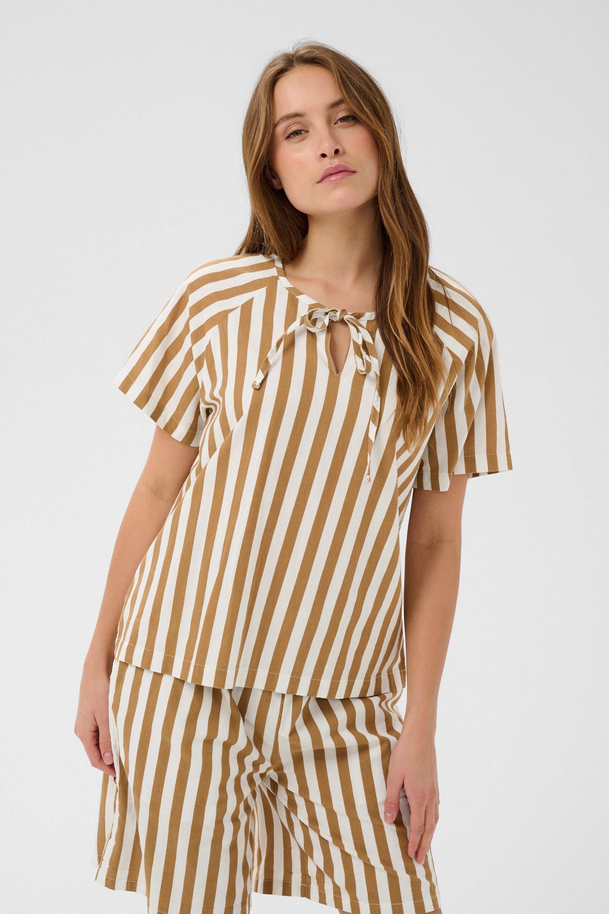 Saint Tropez Kurzarmbluse Kurzarm-Bluse ZalindaSZ