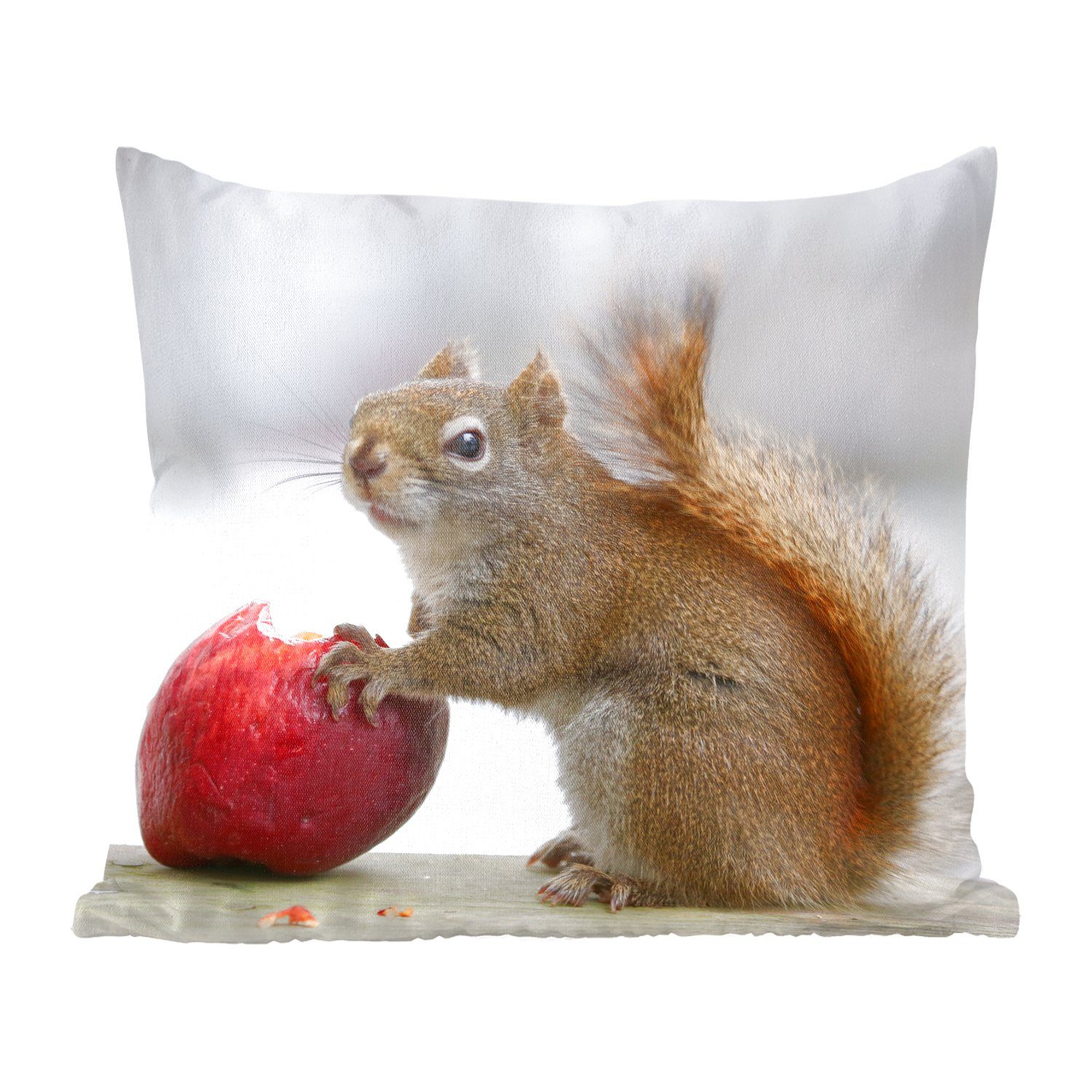 MuchoWow Dekokissen Eichhörnchen isst Wohzimmer, für einen Füllung Deko, mit Schlafzimmer, Zierkissen Sofakissen Apfel