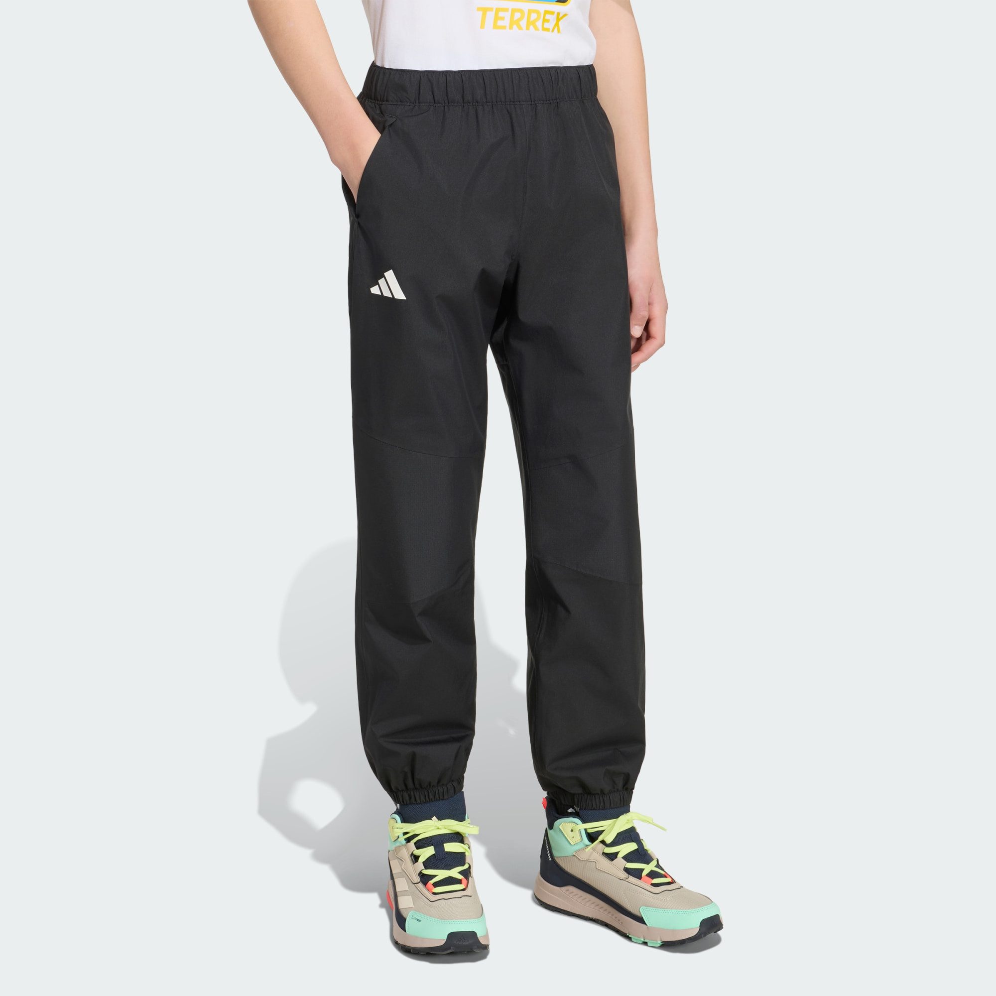 adidas TERREX Trainingshose TERREX MULTI 2 LAYER CLIMAPROOF KIDS REGENHOSE (1-tlg)