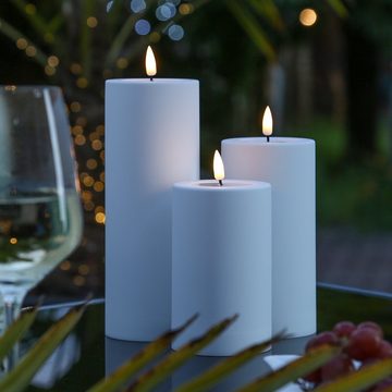Deluxe Homeart LED-Kerze MIA für Außen 3D Flamme flackernd H: 15cm D: 7,5cm weiß outdoor (1-tlg)
