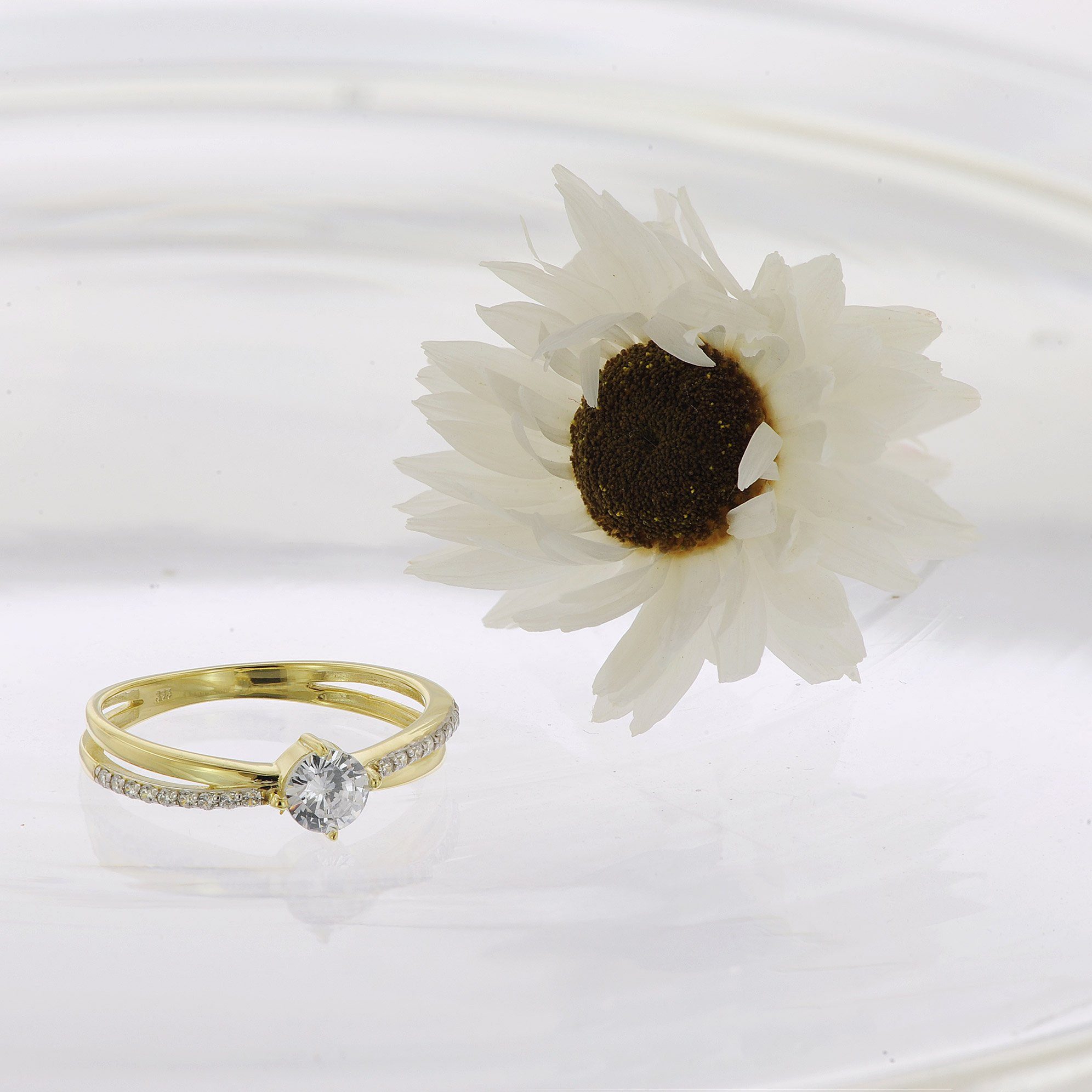 Glizz Goldring DamenGold 333/8K mit Zirkonia günstig online kaufen