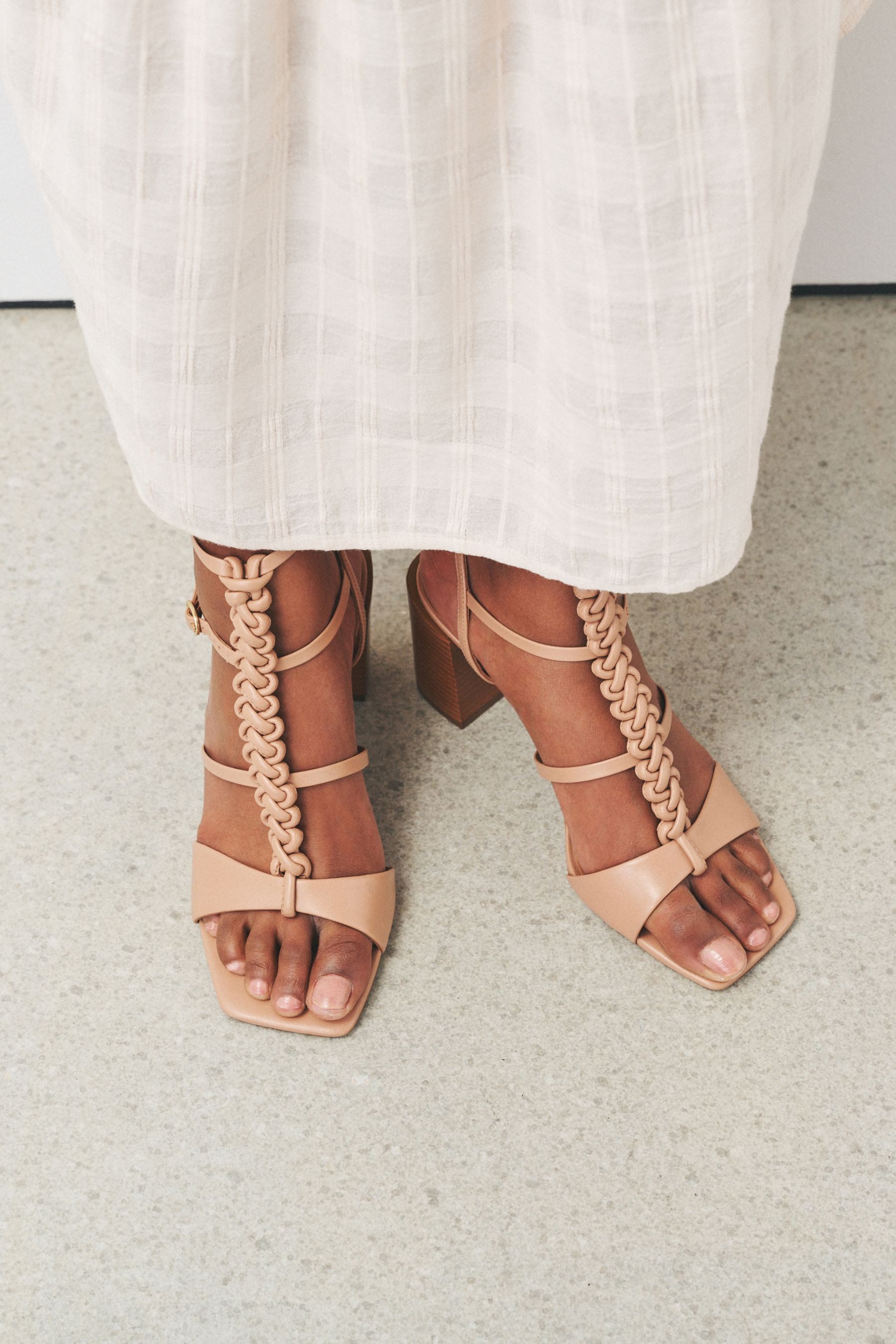 Next N. Premium Blockabsatz-Sandaletten im Flechtdesign Sandalette (1-tlg)