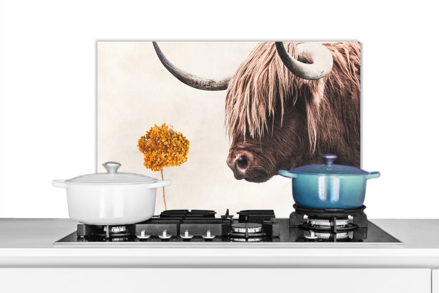 MuchoWow Küchenrückwand Schottischer Hochländer Wandschutz, küchen aus Herdblende cm, Temperaturbeständig - - Kuh Blume, (1-tlg), 60x40