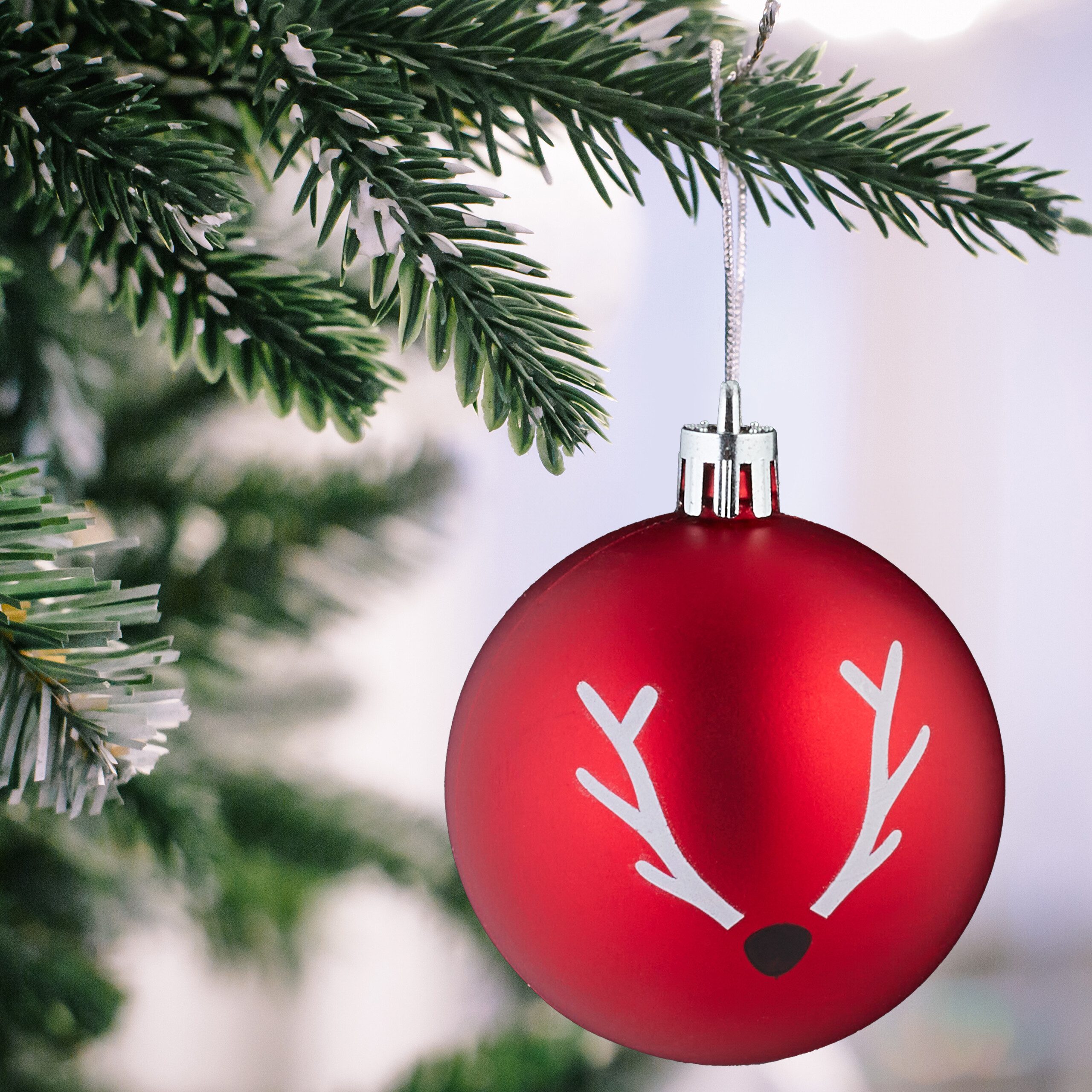 relaxdays Weihnachtsbaumkugel Weihnachtskugeln Rentier 50er Set, Weiß-Rot