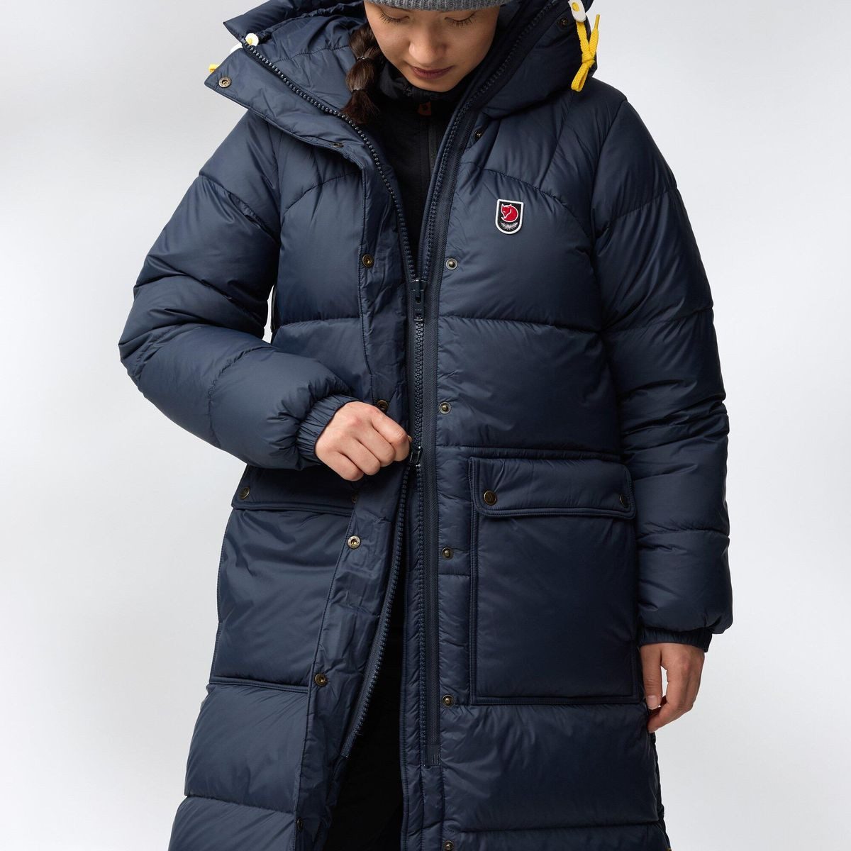 Fjällräven Steppjacke Expedition Long Down Parka W Langer Damen-Parka mit recycelten Materialien, ideal für