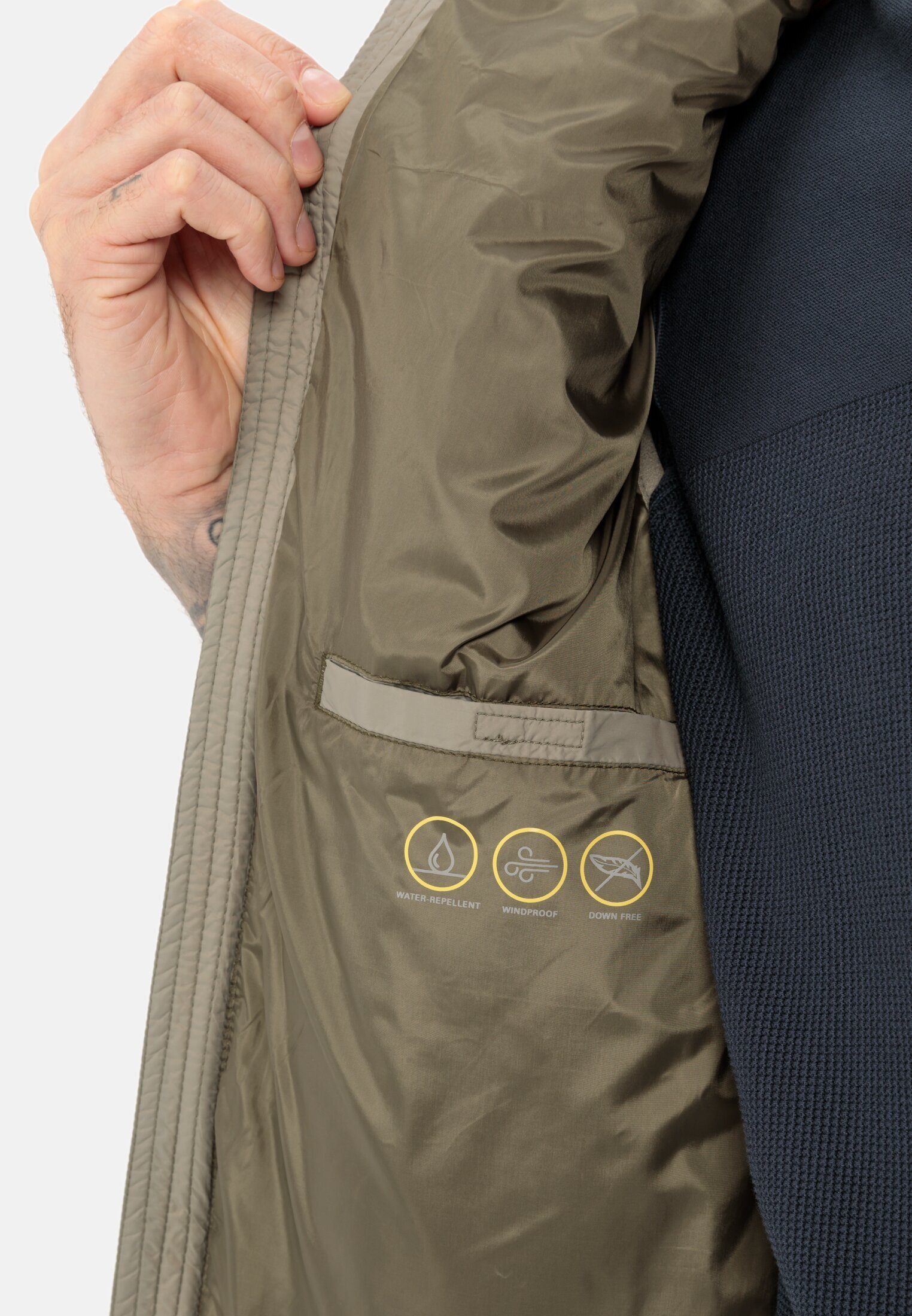 camel active Steppweste aus recyceltem Polyamid ärmellos Stehkragen mit Stehkragen