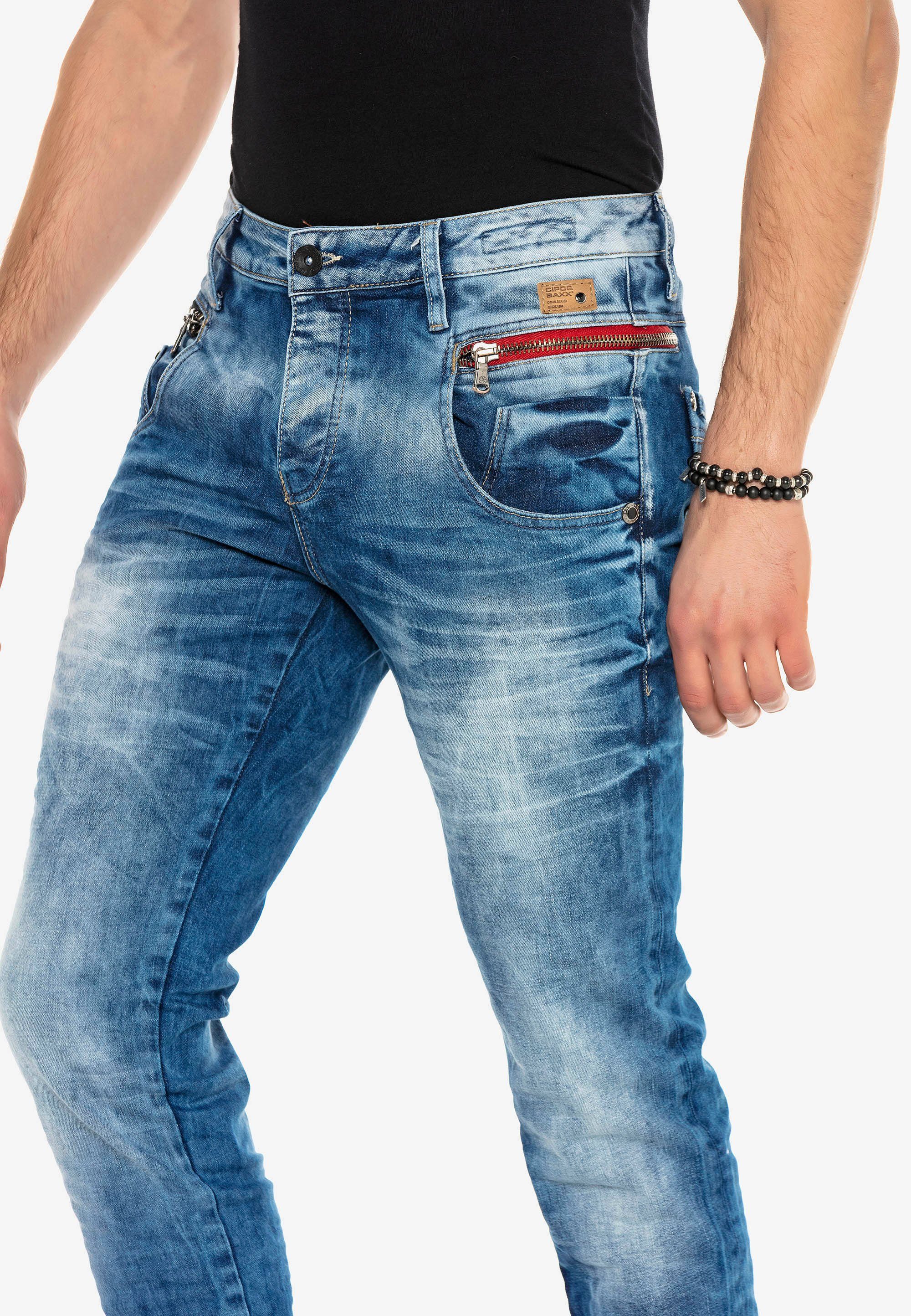 in Slim-fit-Jeans Design in Fit Straight & Cipo Baxx verwaschenem