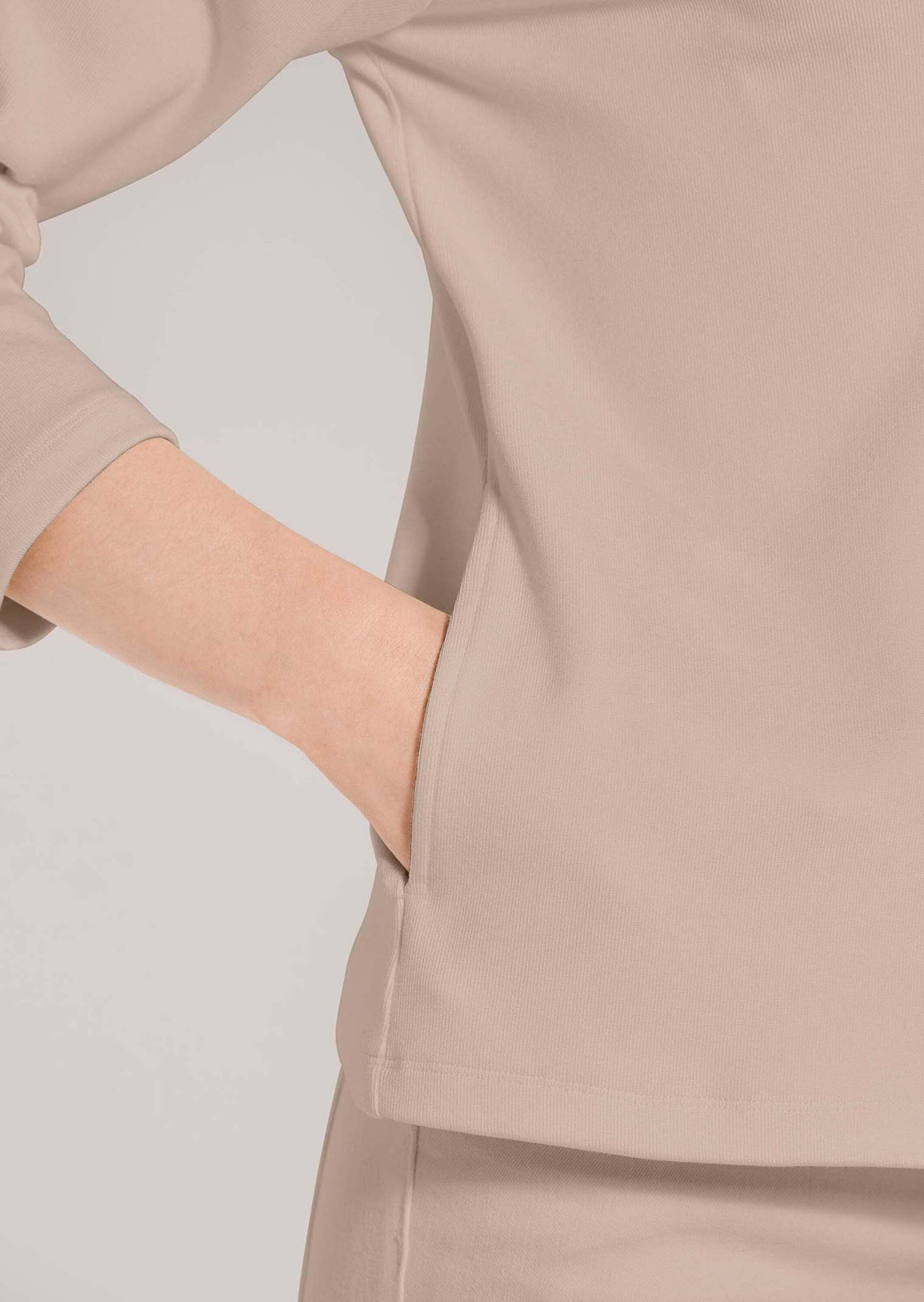 MADELEINE Langarmshirt Elegante Viskosejacke mit Reißverschluss Sportlich-eleganter Blazer mit tiefem V-Ausschnitt, ungefüttert