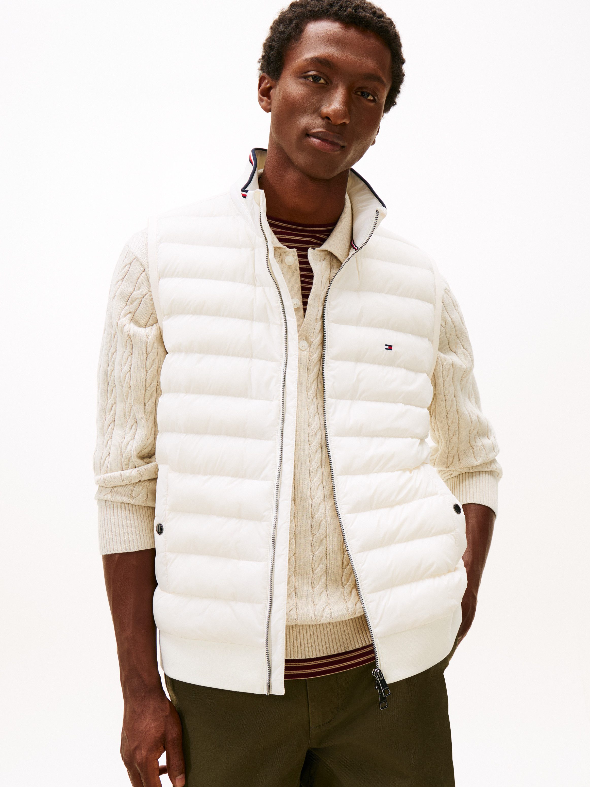 Tommy Hilfiger Steppweste MIX MEDIA Stehkragen, 2-Wege-Reißverschluss