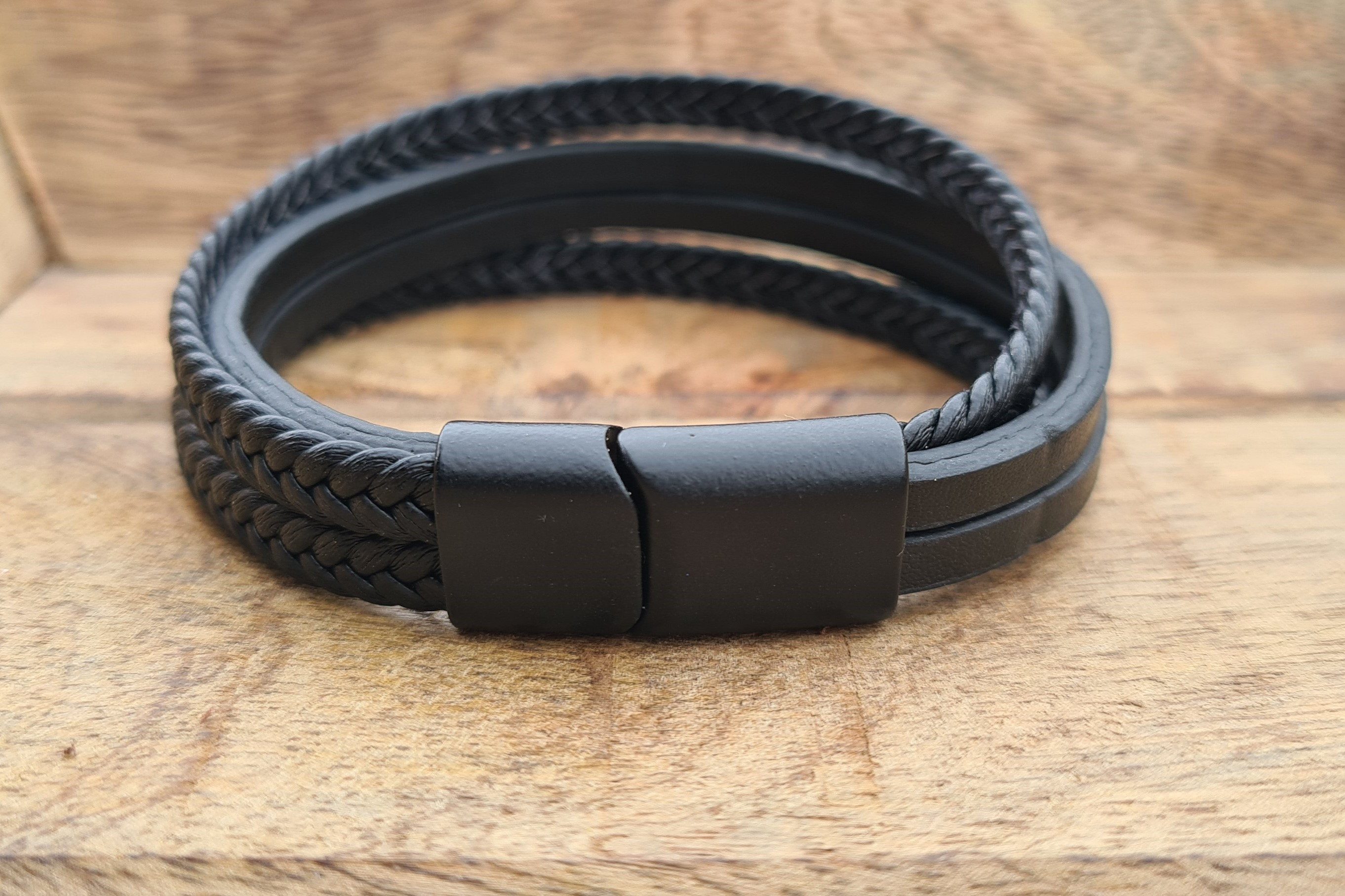 NAHLE Lederarmband Herren Damen Leder Armband (1-tlg., inkl. Schmuckbox)