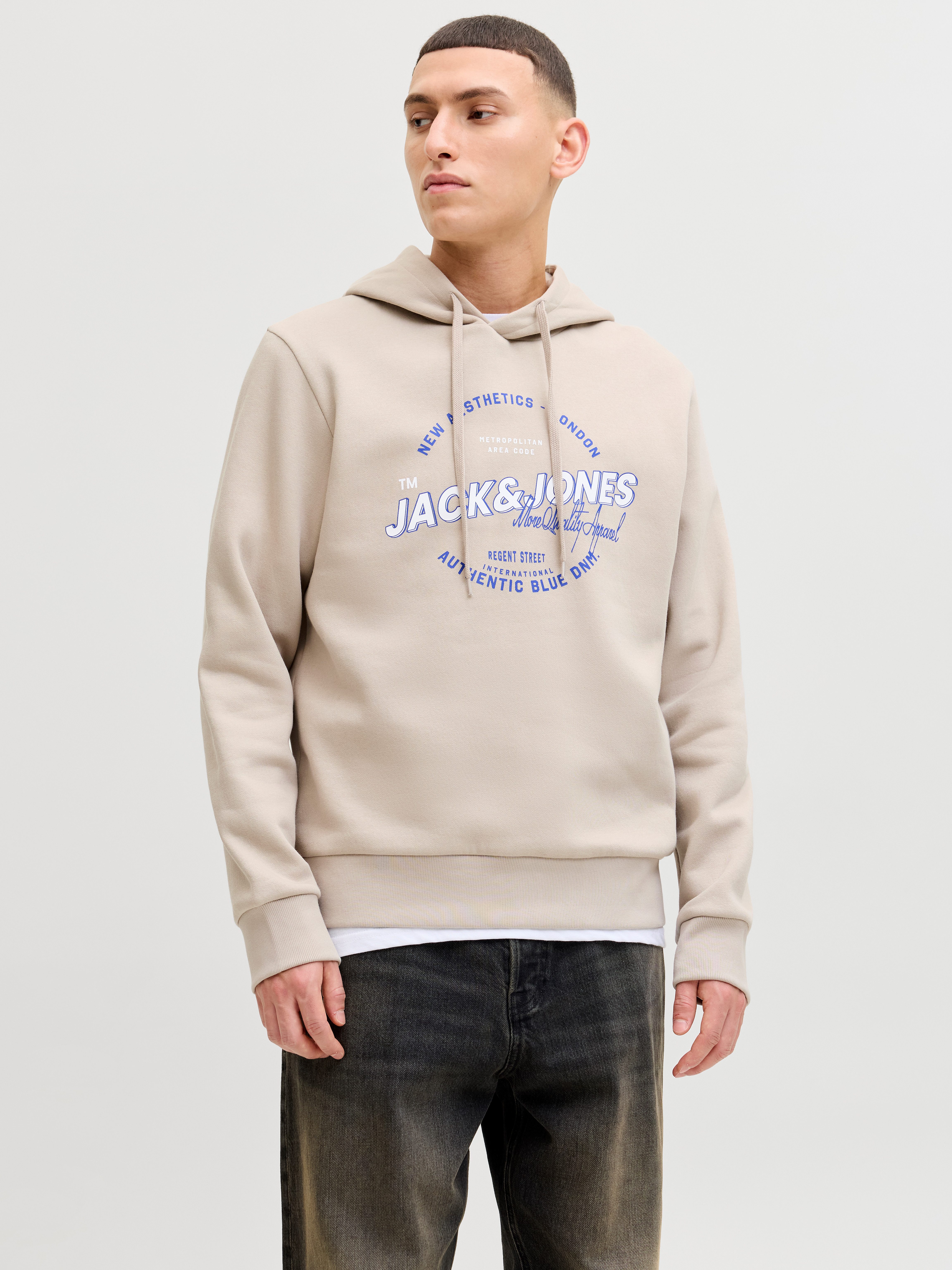 Jack & Jones Kapuzensweatshirt JJELOGO SWEAT HOOD 2 COL 25/26 NOOS mit stylischem Print