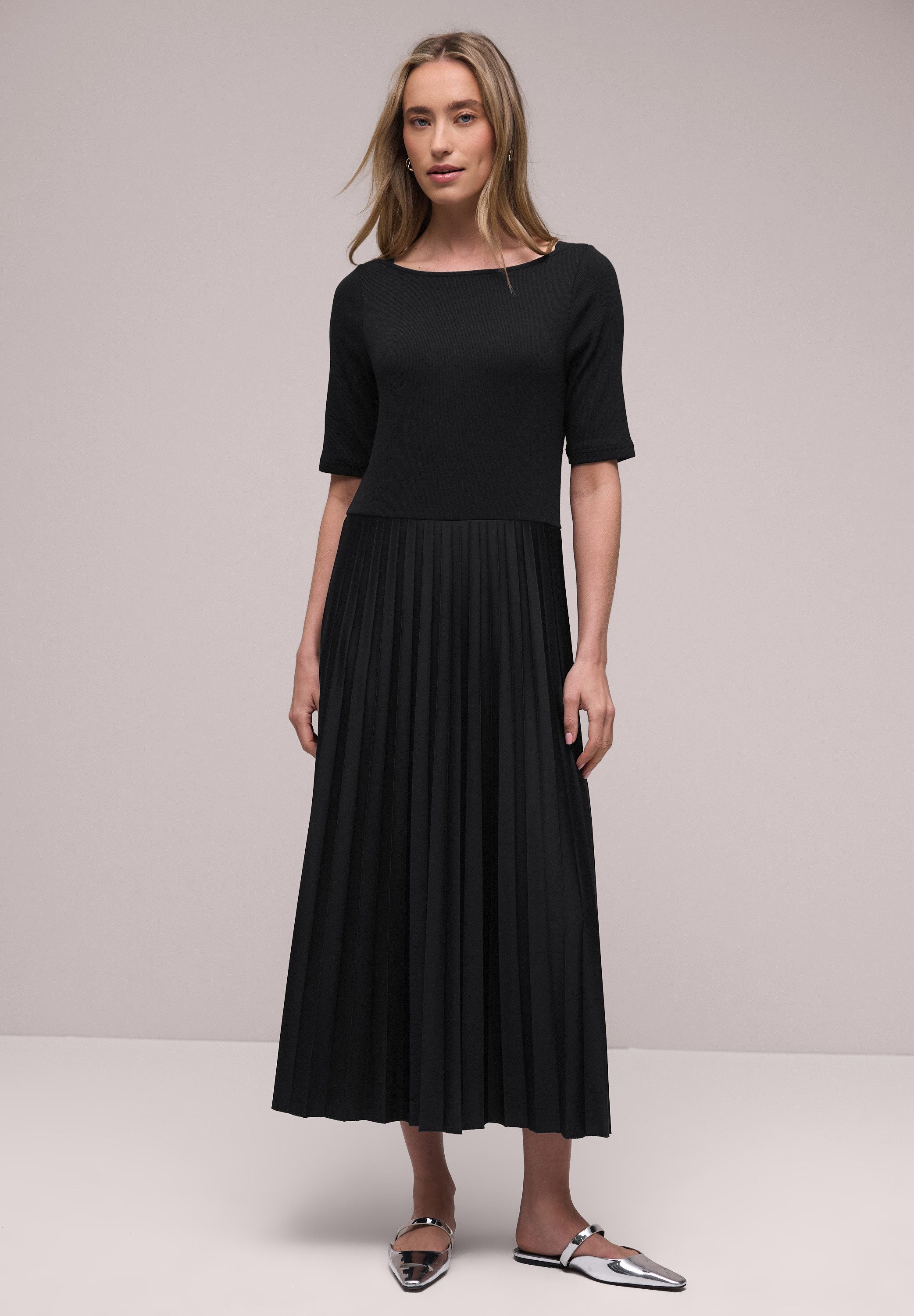 STREET ONE Midikleid mit plissiertem Rockteil günstig online kaufen