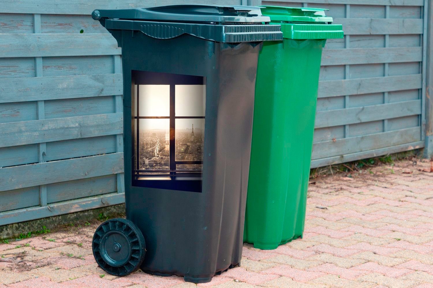 MuchoWow Wandsticker Blick auf den St), aus Abfalbehälter Mülleimer-aufkleber, Fenstern Container, Mülltonne, Sticker, den (1 Eiffelturm