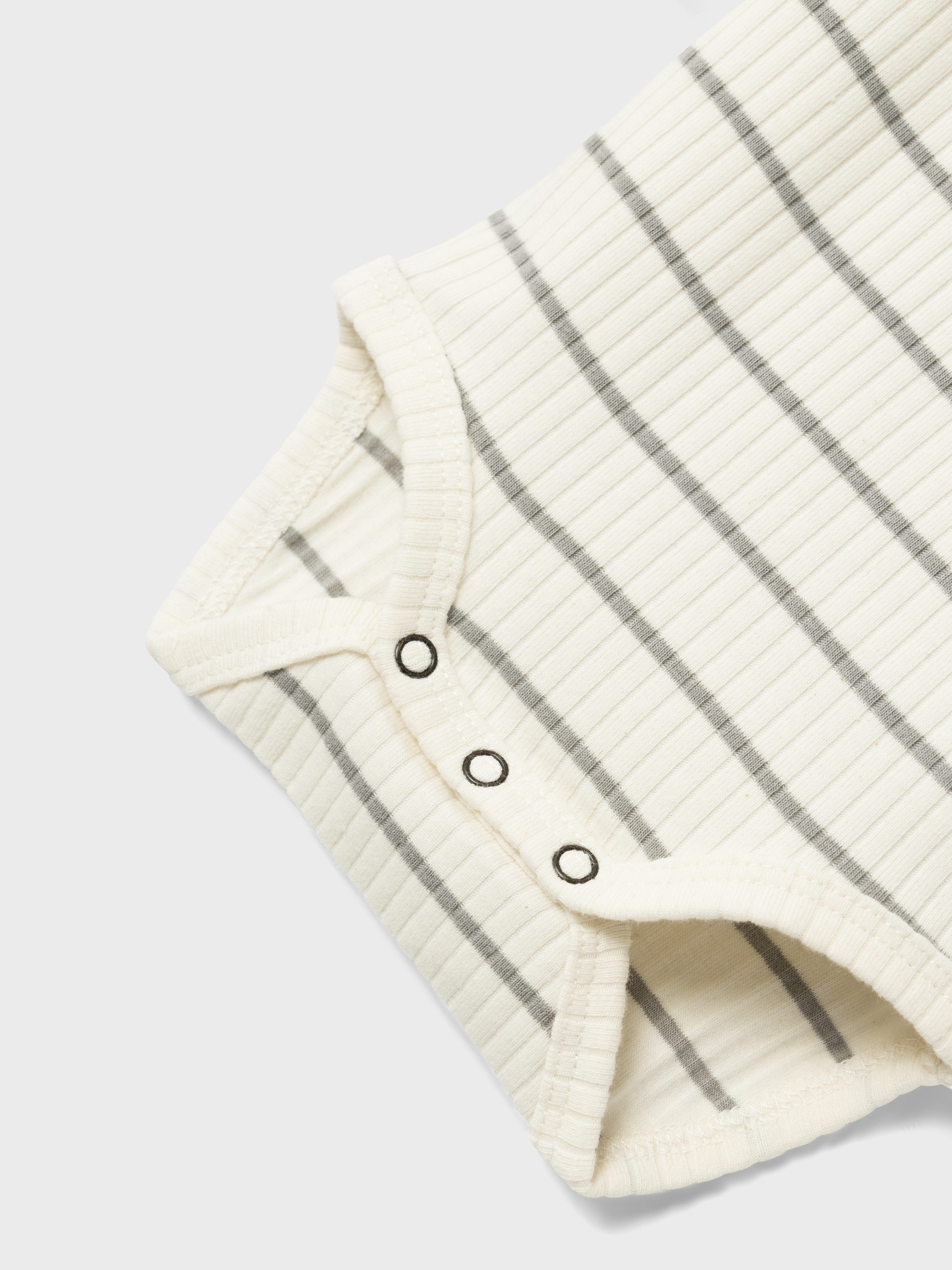 Lil' Atelier Langarmbody NBMKAIL LS SLIM BODY LIL NOOS Baumwollmischung
