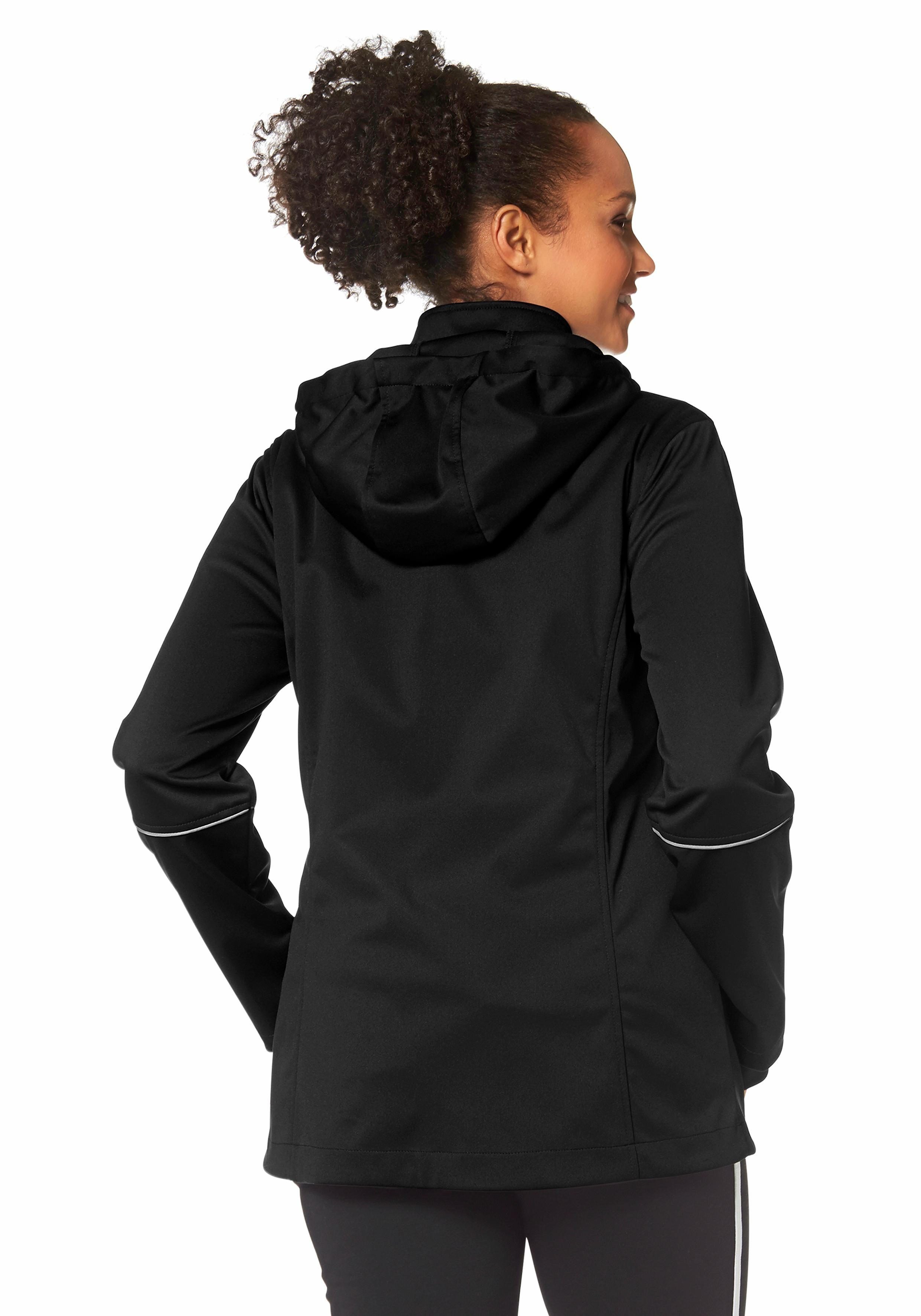 KangaROOS Softshelljacke aus Softshell-Material, figurumschmeichelnder Schn günstig online kaufen