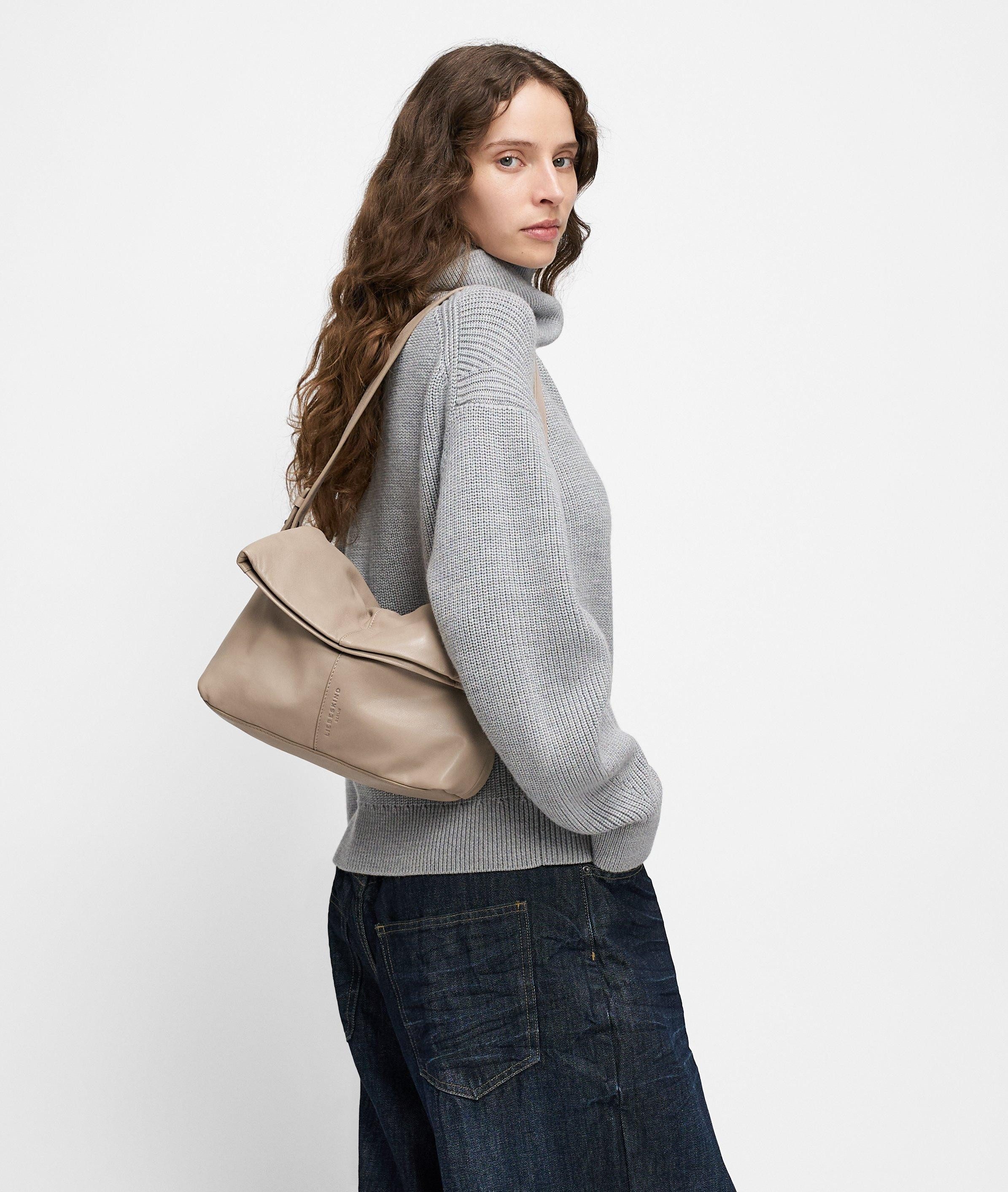 Liebeskind Berlin Schultertasche Fiona Hobo S, Handliche Schultertasche aus Schafsleder