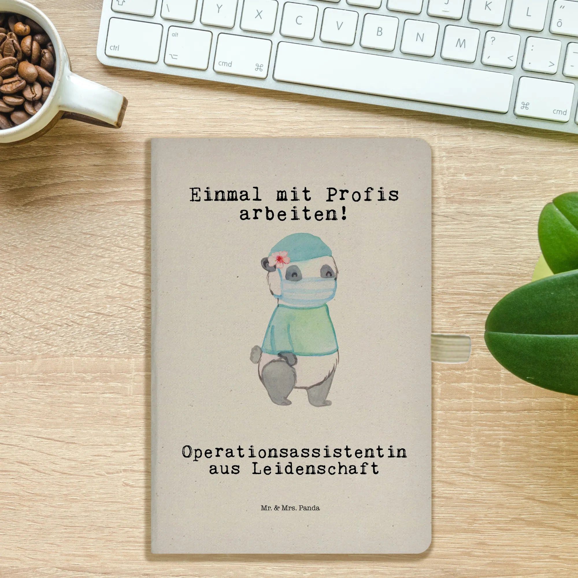 Thumbnail - Mr. & Mrs. Panda Notizbuch Operationsassistentin Leidenschaft - Transparent - Geschenk, A5 Notiz Mr. & Mrs. Panda, Inspi...