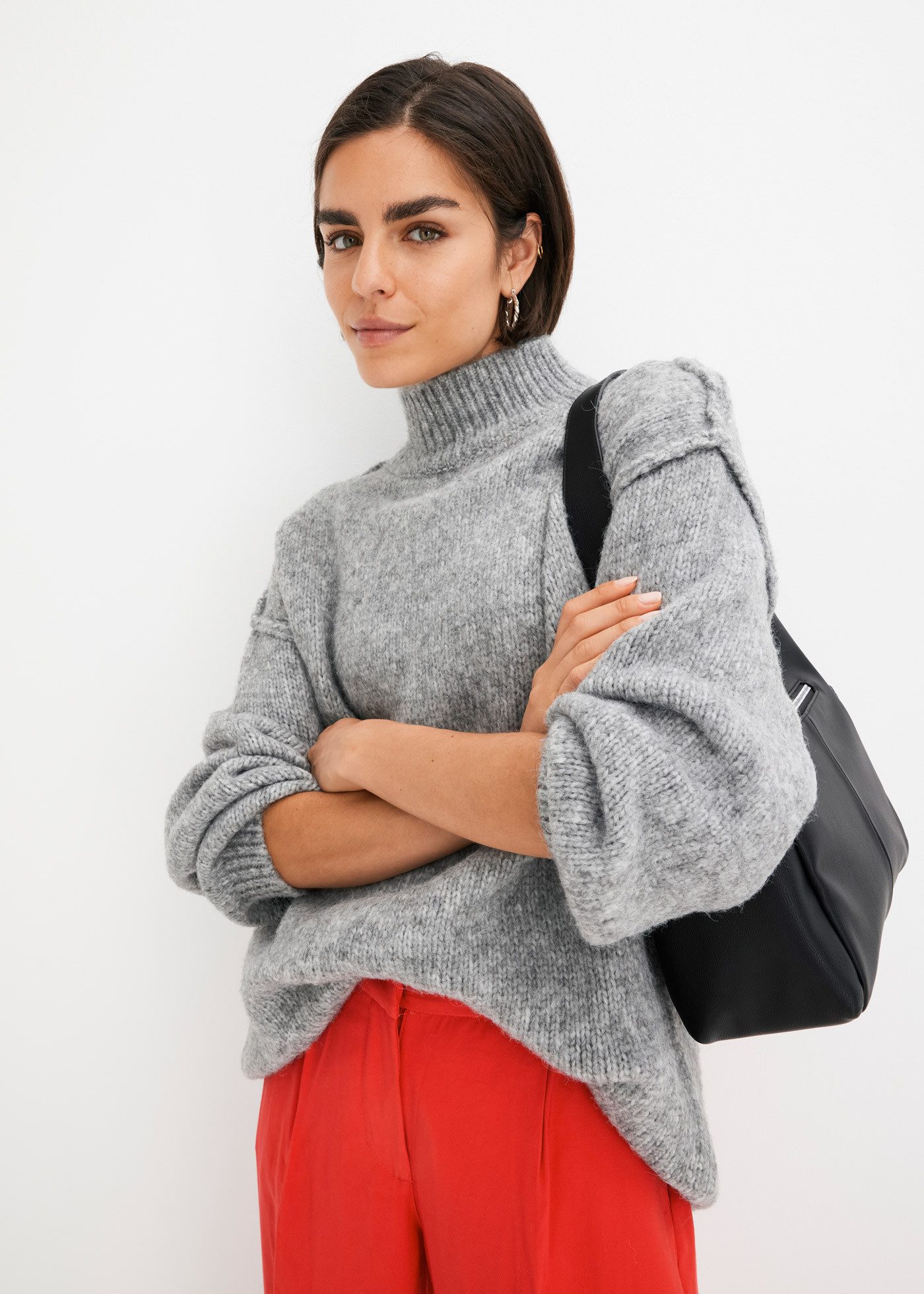 bonprix Strickpullover aus Polyester, Polyacryl, Polyamid und Wolle, mit Stehkragen