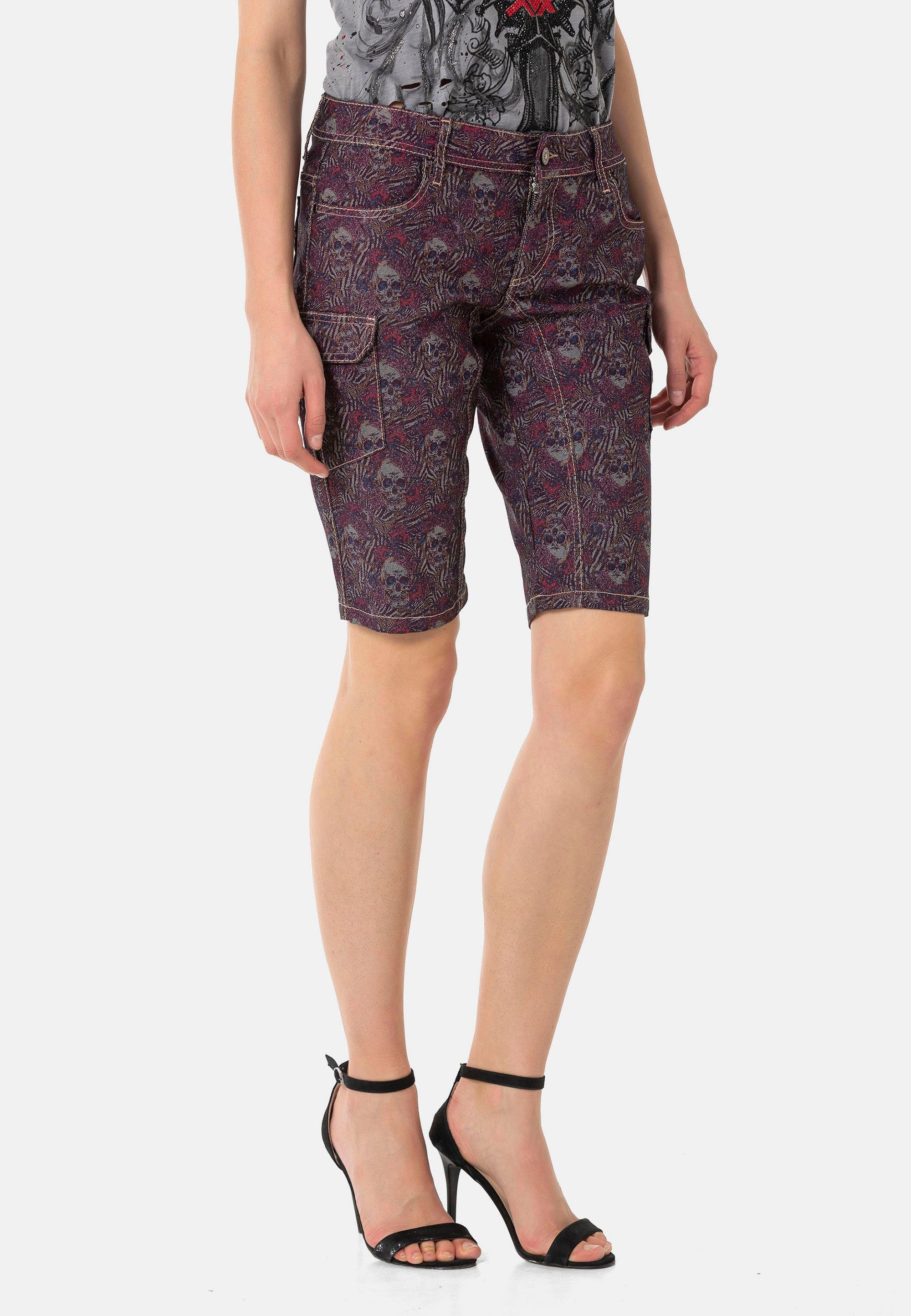 Cipo & Baxx Shorts mit trendigem Allover-Muster