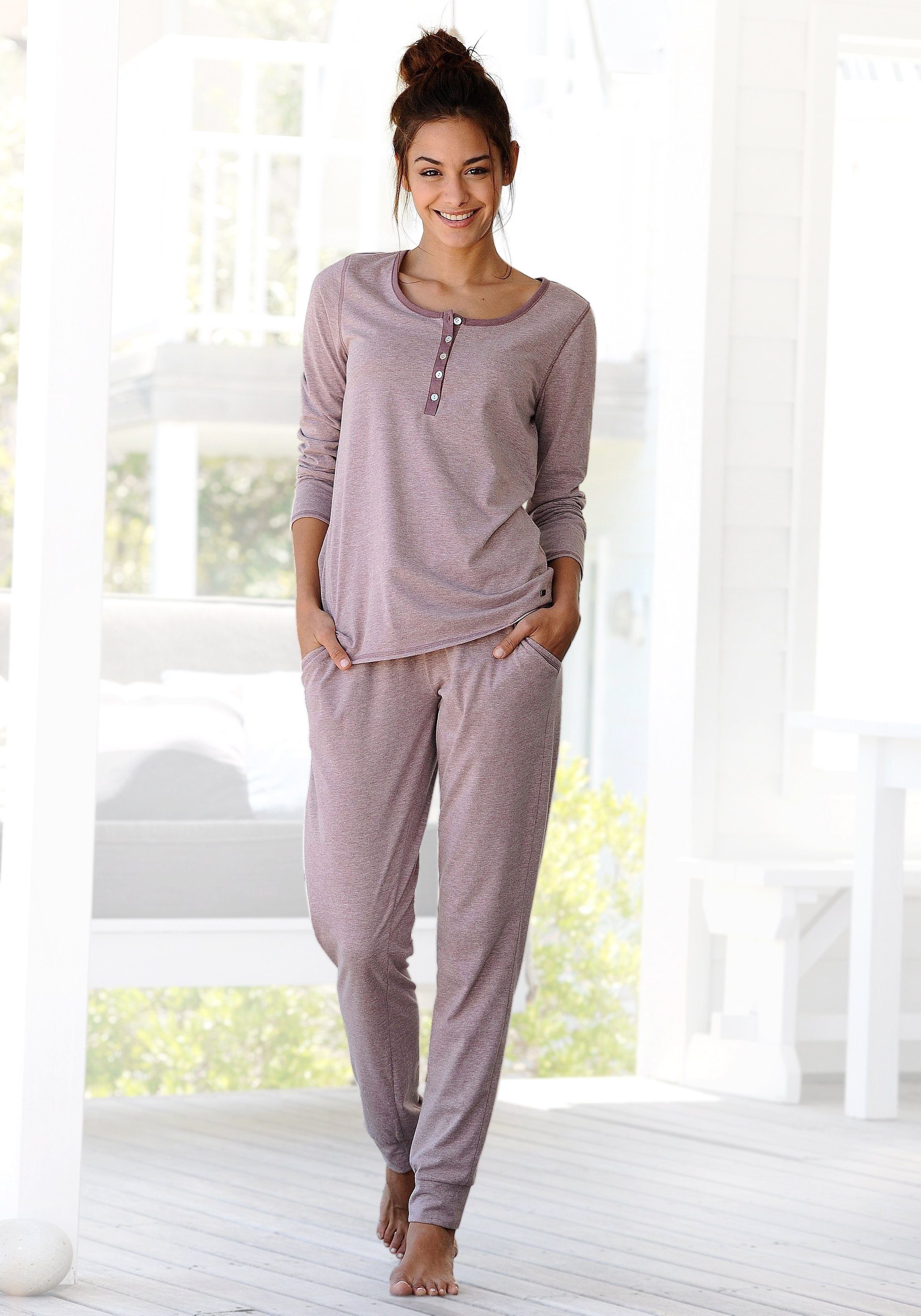Arizona Pyjama (2 tlg) in melierter Qualität mit Knopfleiste