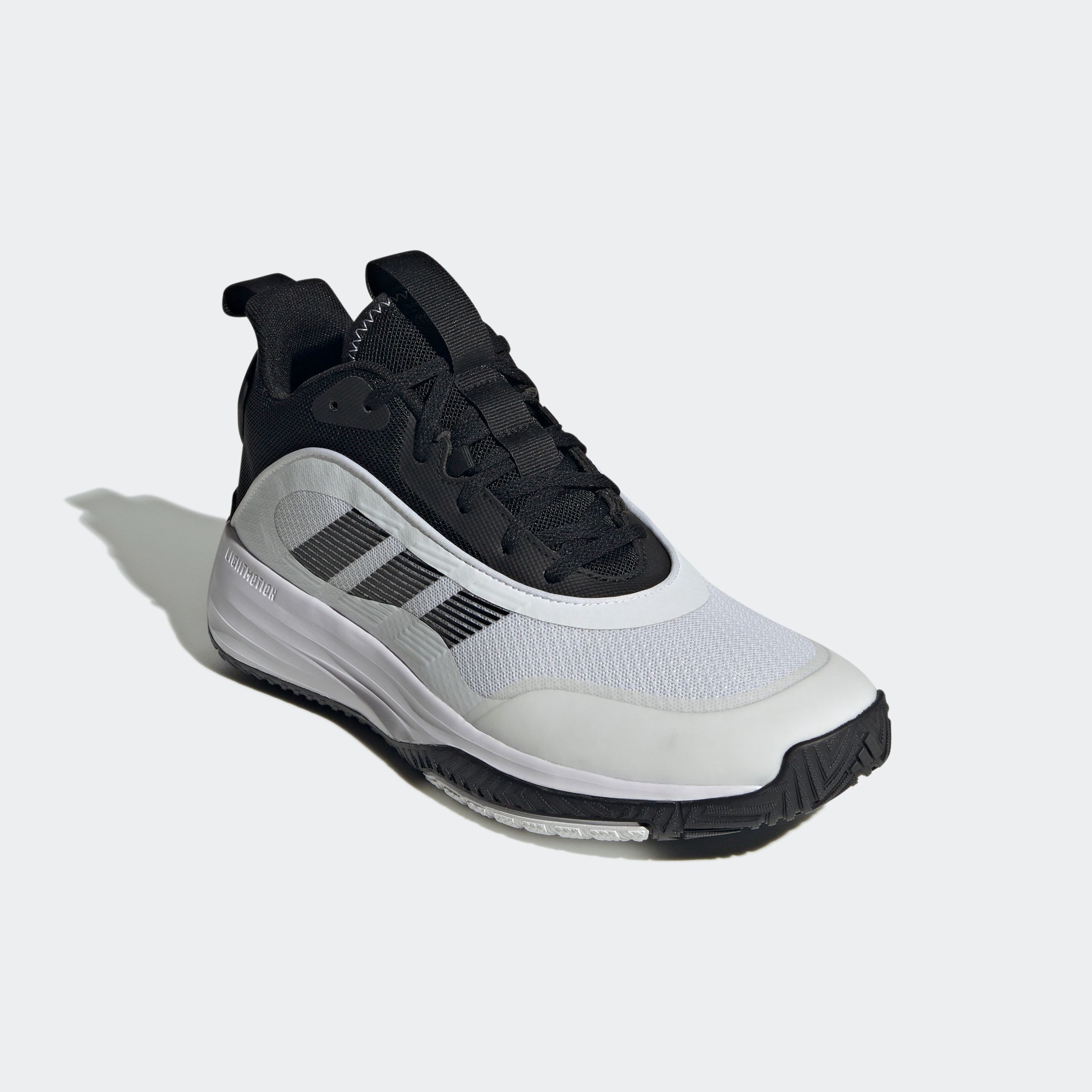 adidas Sportswear OWN THE GAME 3 Basketballschuh